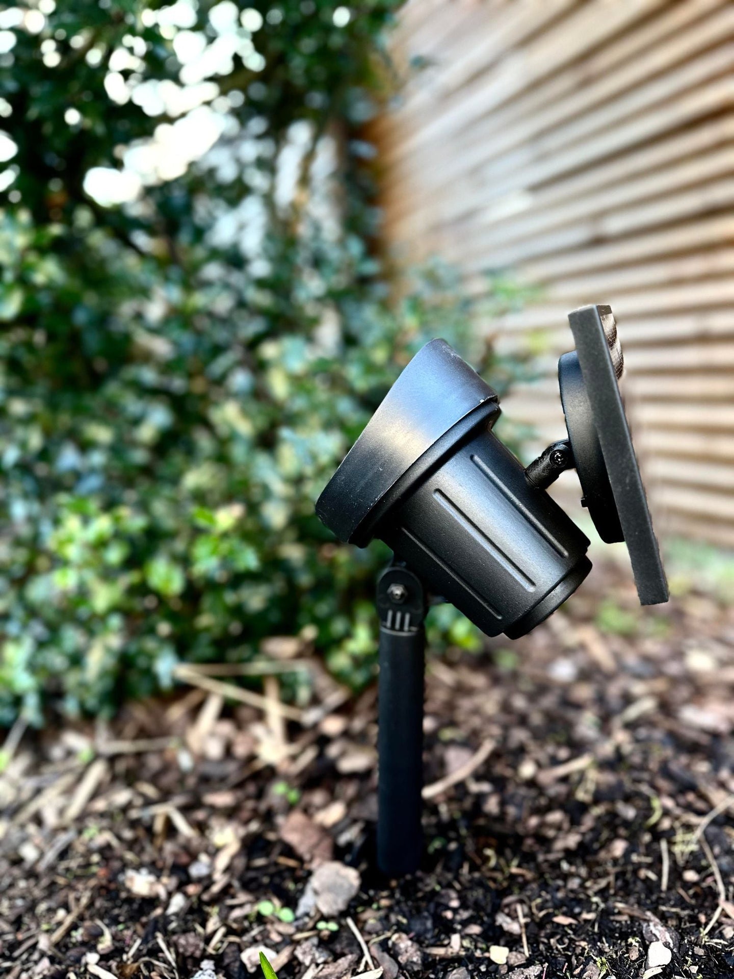 Havespot med solceller – Large - VIAMAJA.DK