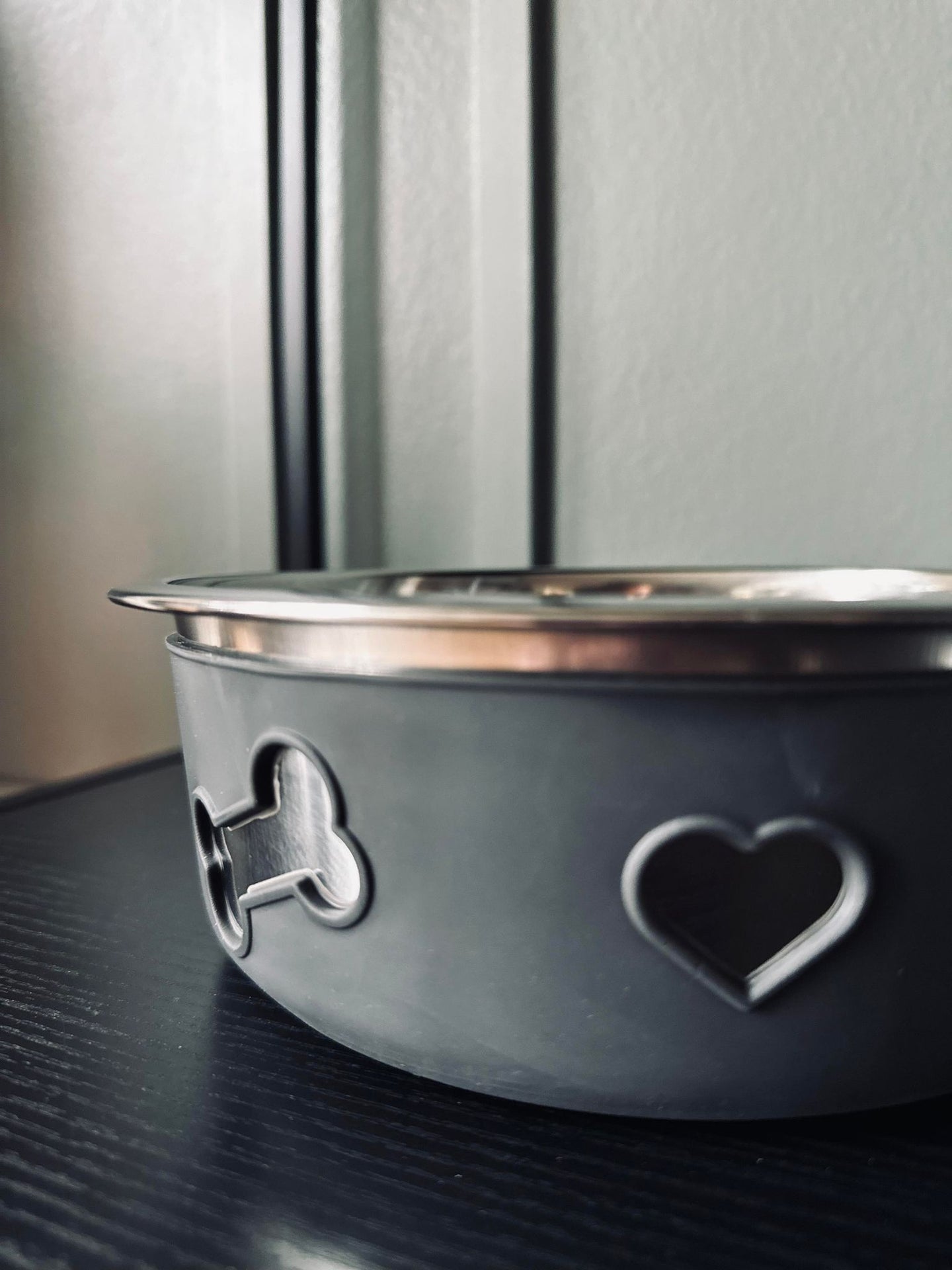 Hundeskål i rustfrit stål / skridsikker - VIAMAJA.DK