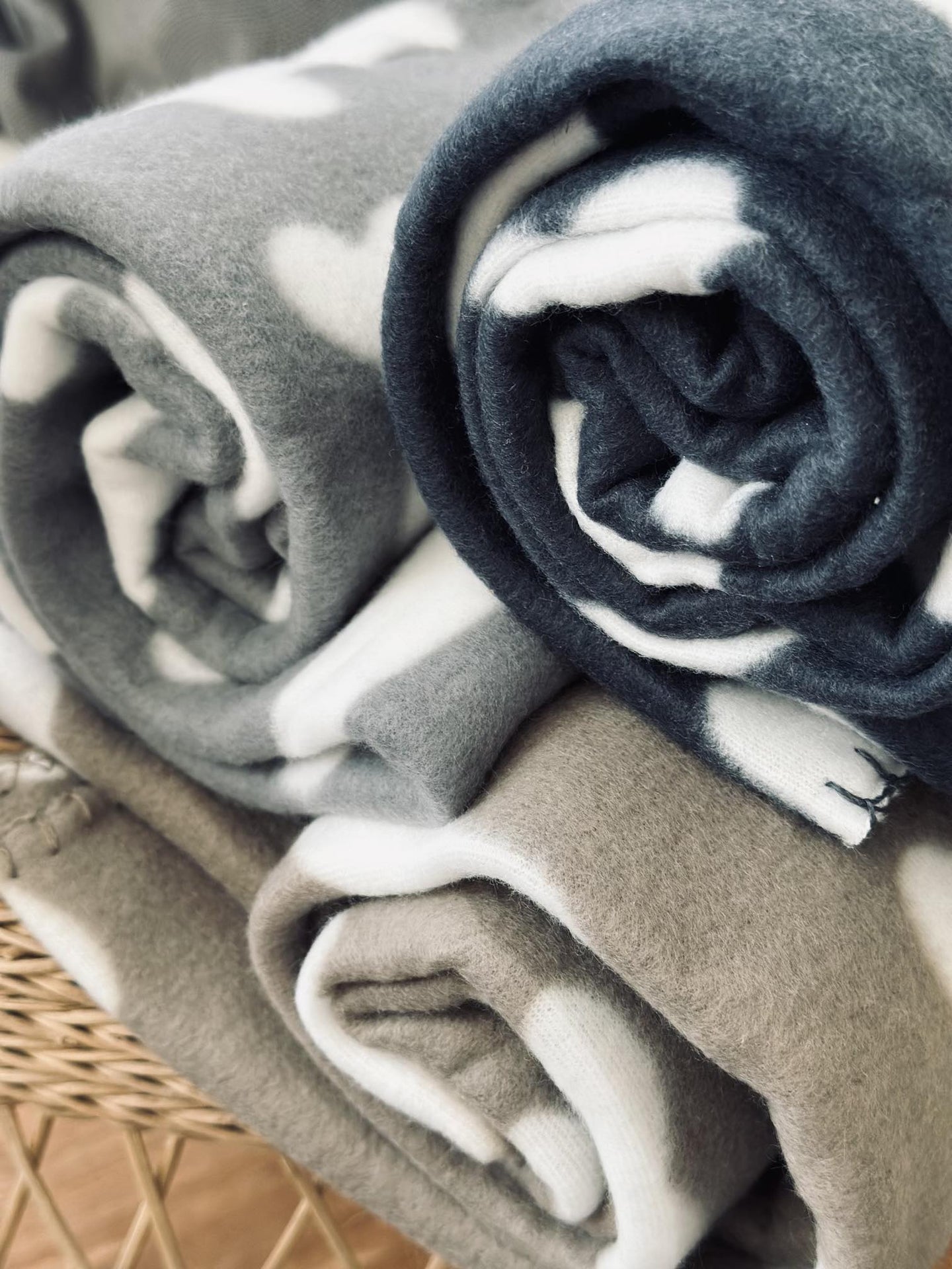 Hundetæppe – 70×100 Black - VIAMAJA.DK