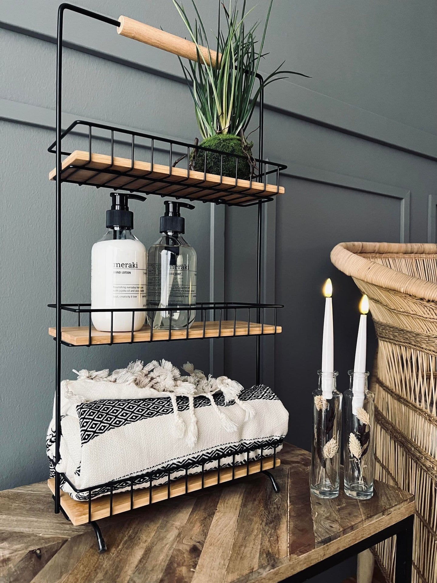 Hylde - Organizer i træ og metal - VIAMAJA.DK