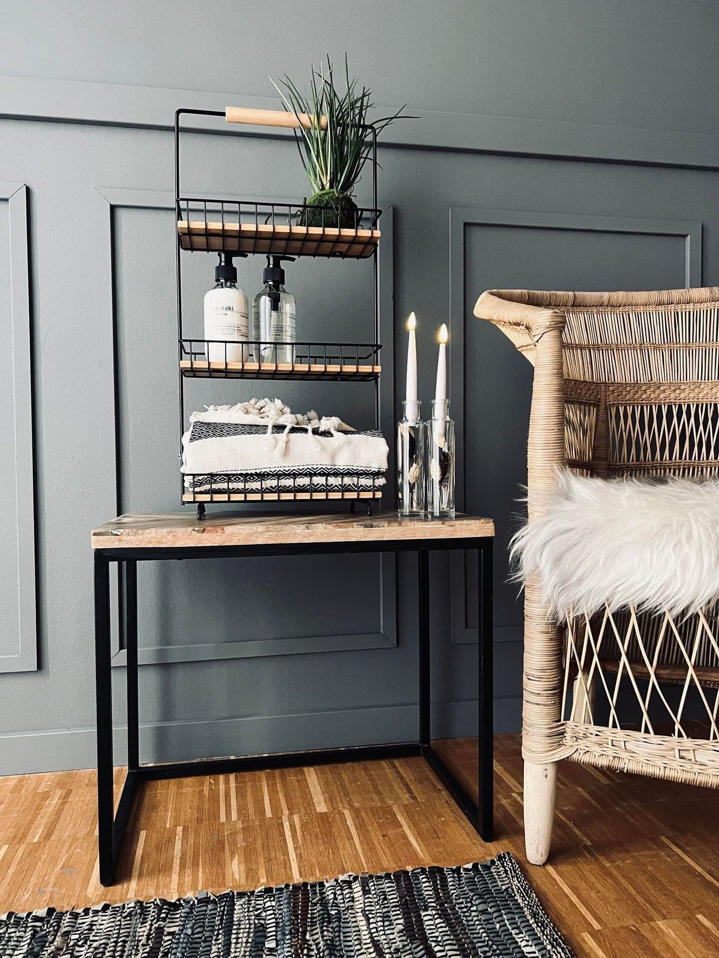 Hylde - Organizer i træ og metal - VIAMAJA.DK