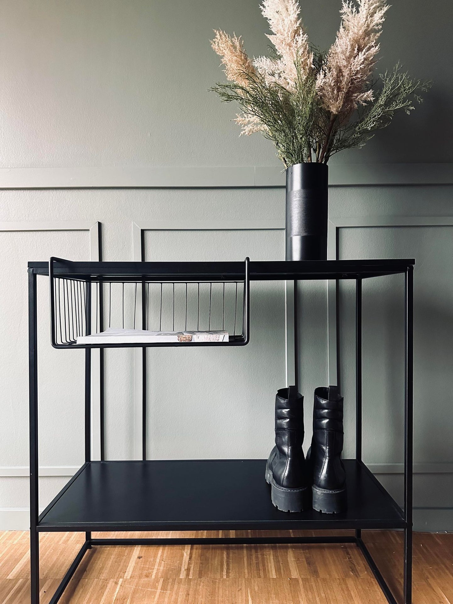 Hyldekurv Sort metal - VIAMAJA.DK