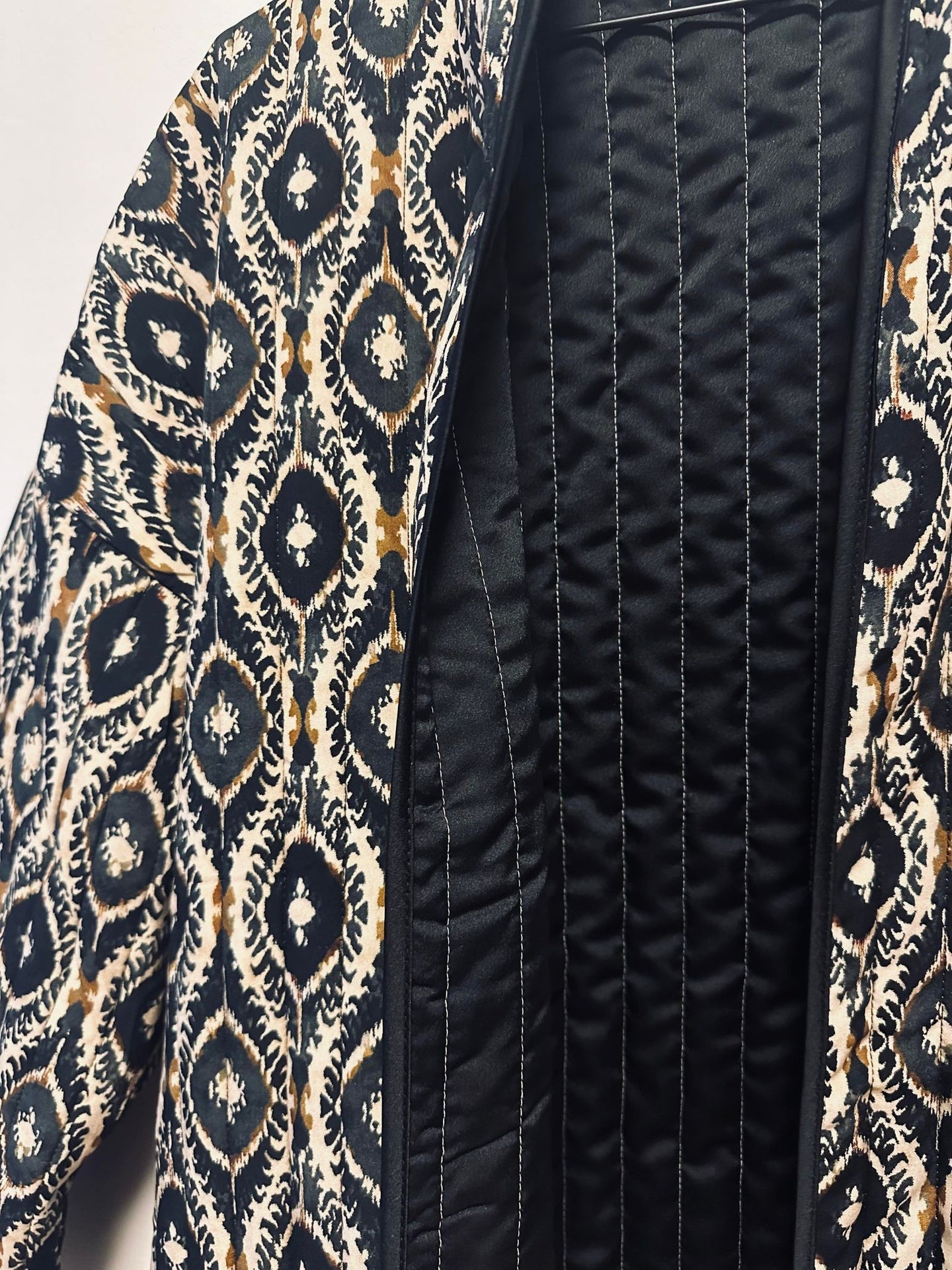 Jakke Quilt sort - VIAMAJA.DK