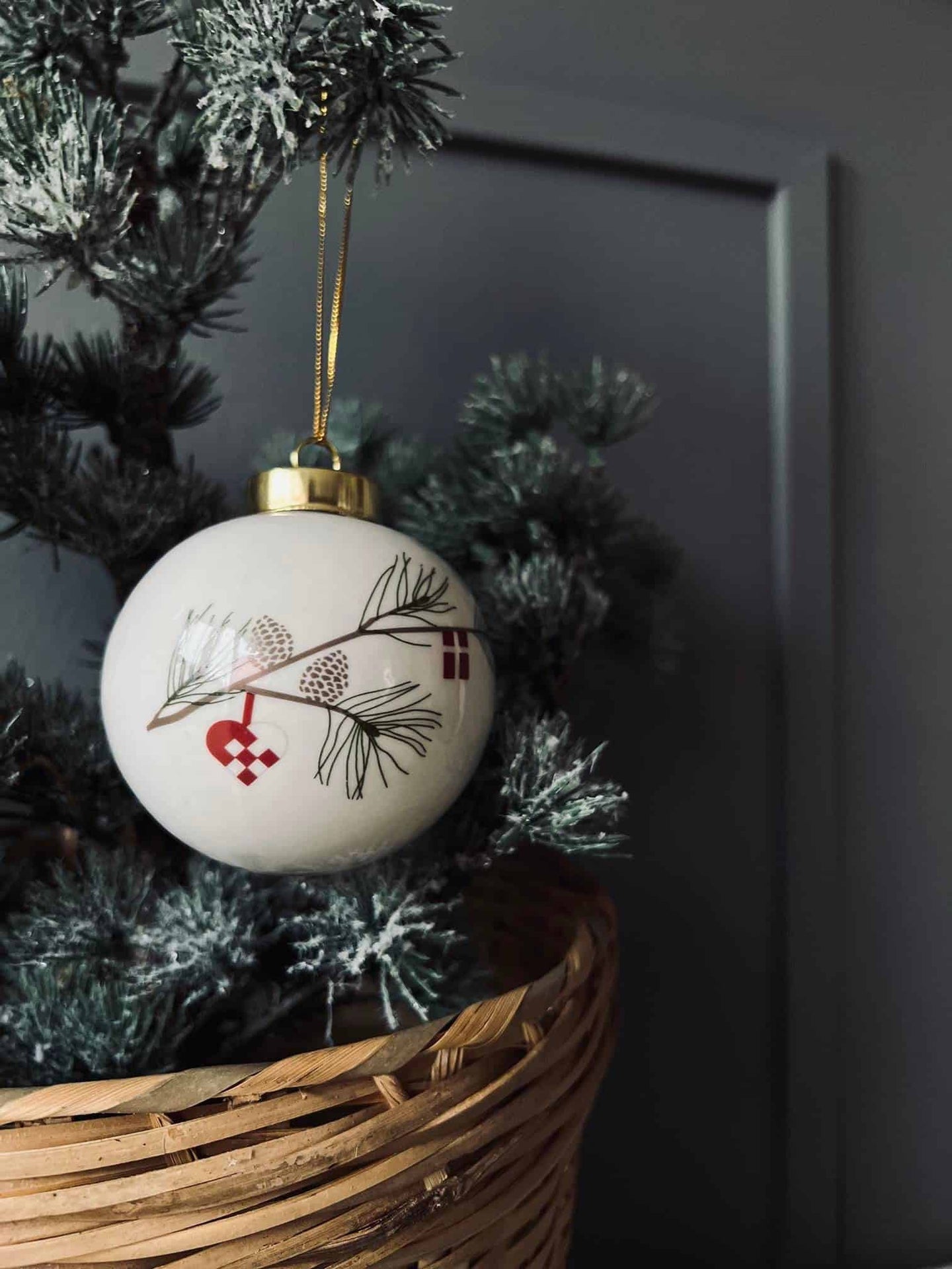 Julekugler i porcelæn - Sæt af 2 stk - VIAMAJA.DK