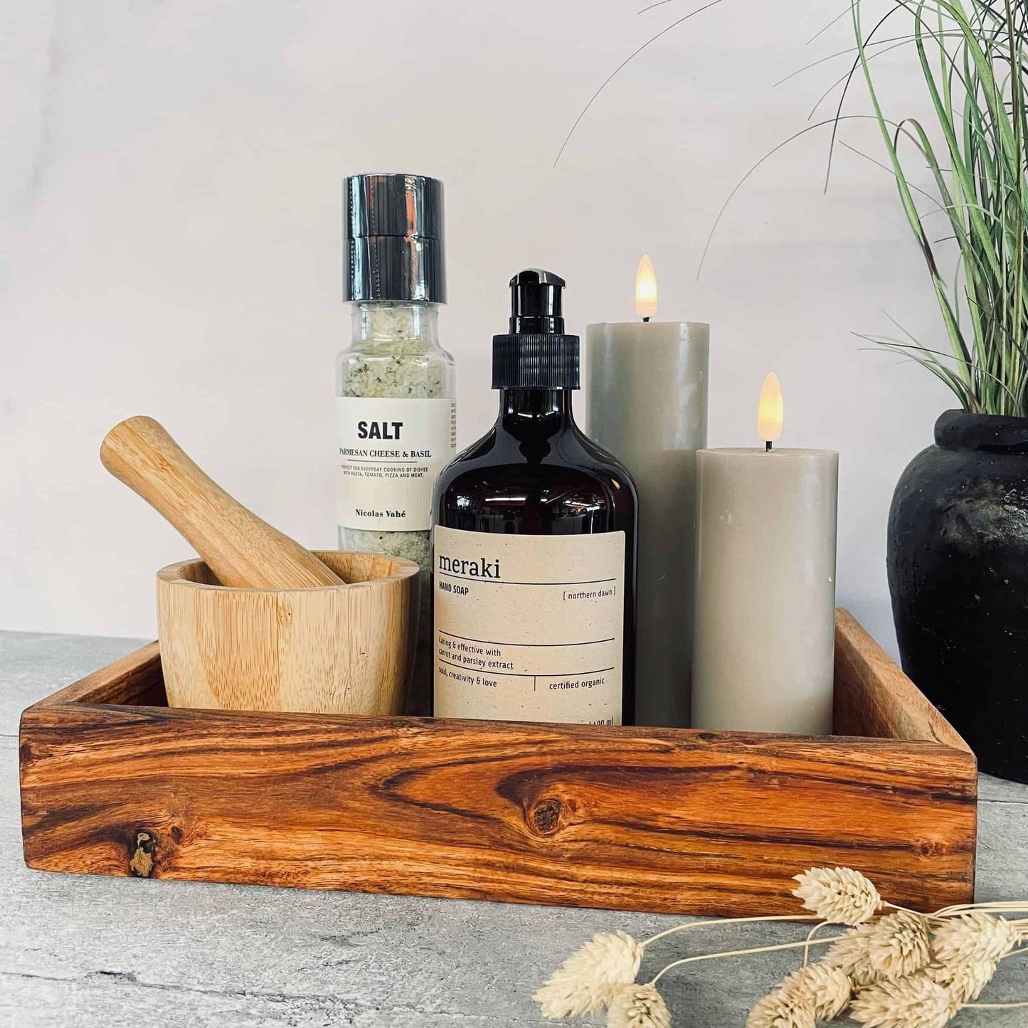 Kasse i olieret akaciatræ - VIAMAJA.DK