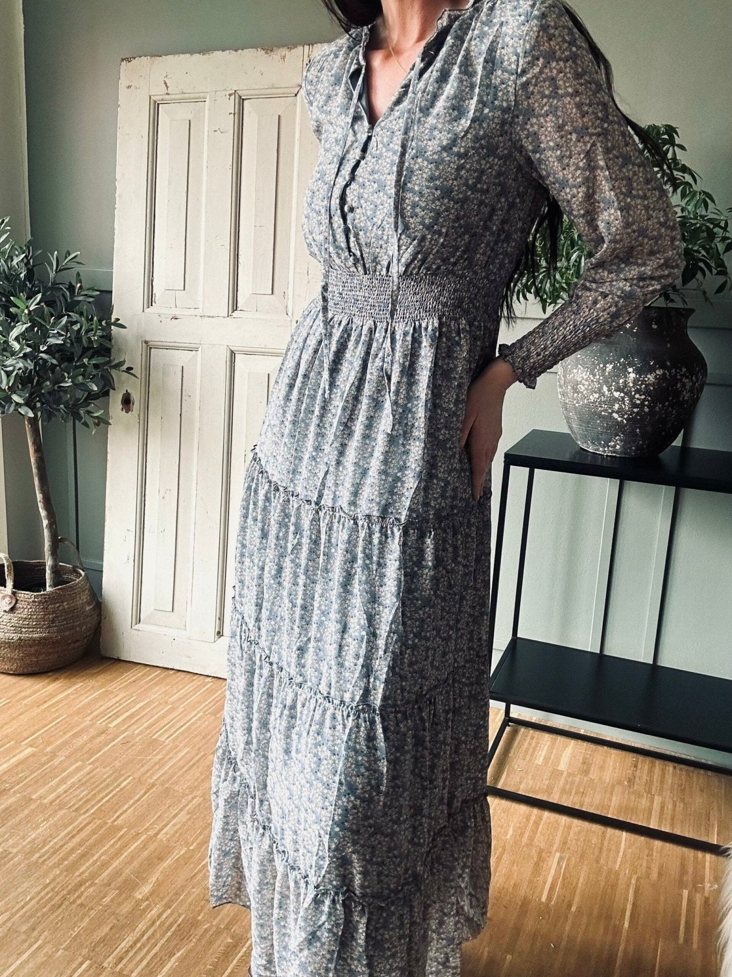 Kjole m. Smock – Dusty blue - VIAMAJA.DK