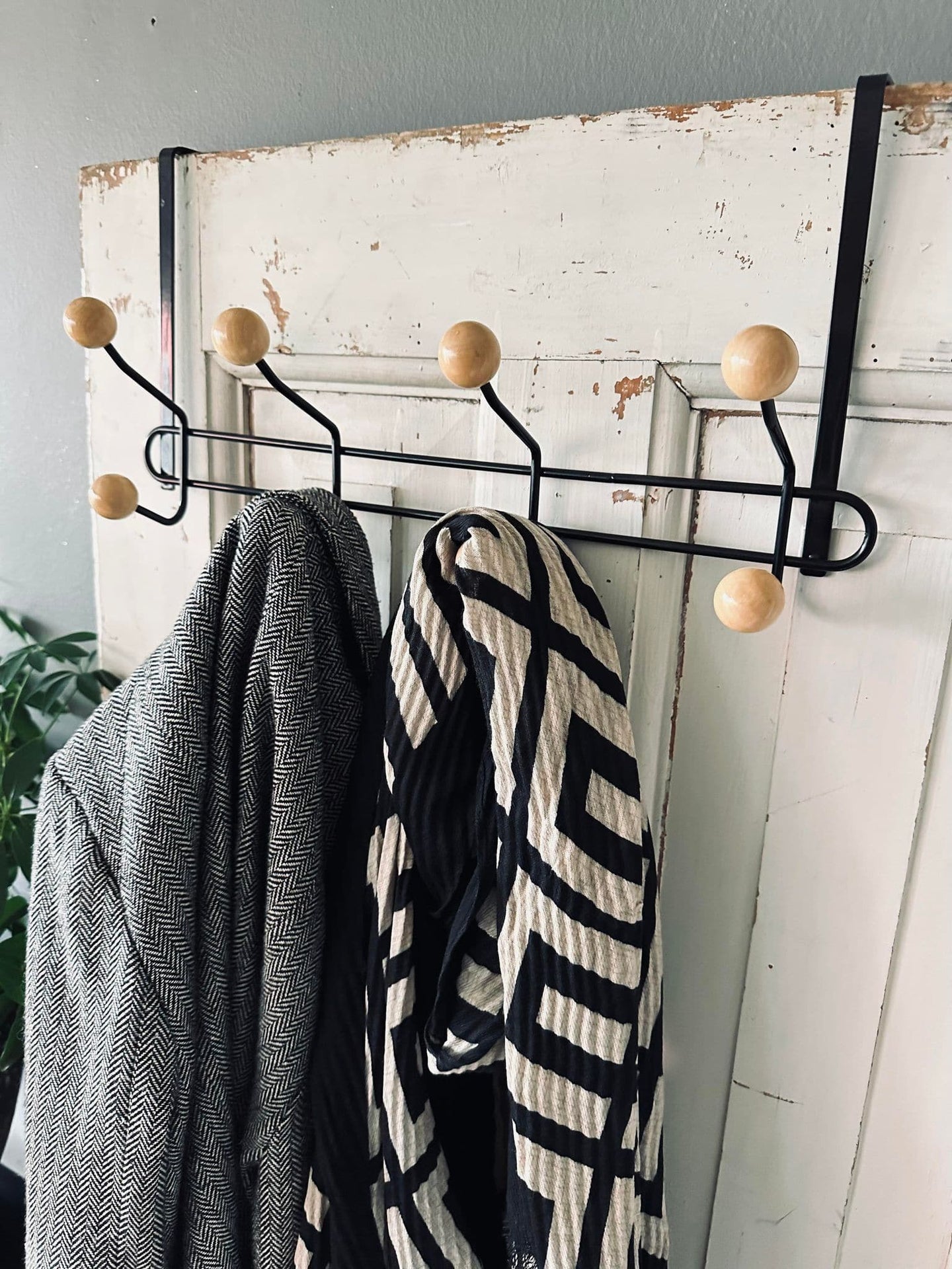 Knagerække med dørophæng - VIAMAJA.DK