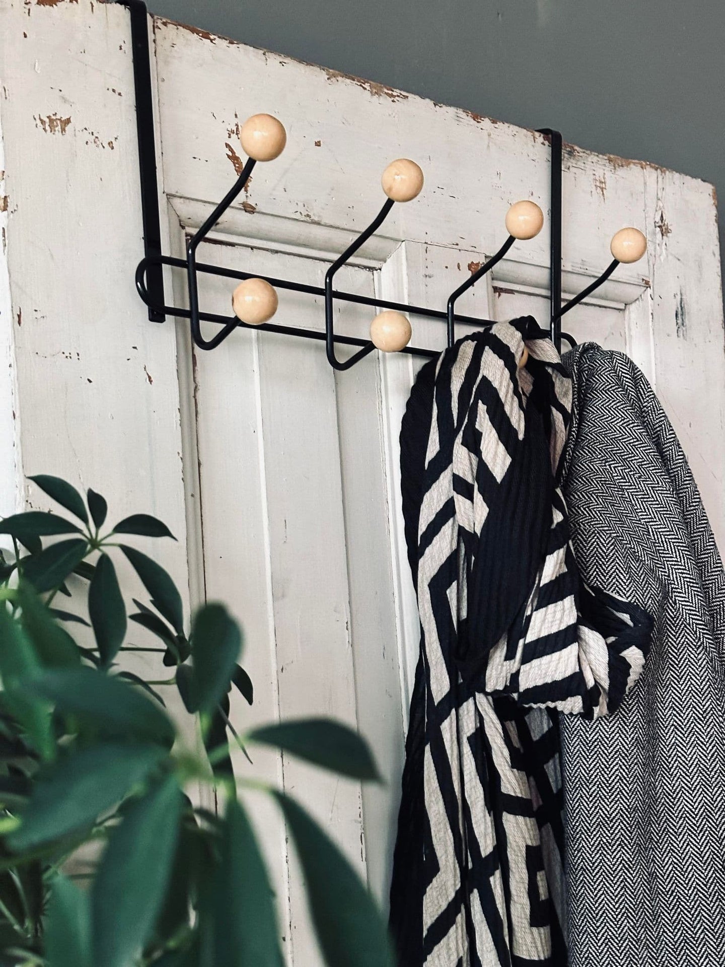 Knagerække med dørophæng - VIAMAJA.DK