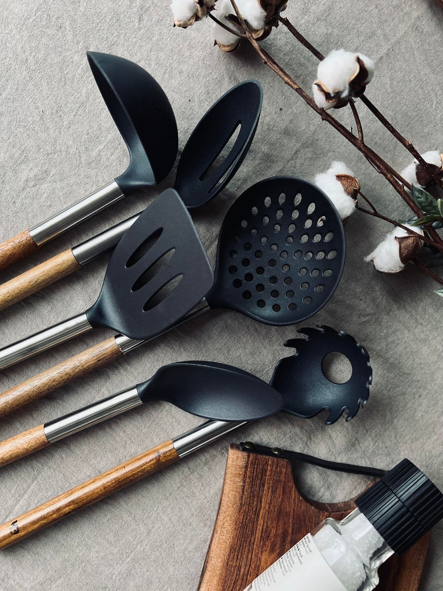 Køkkenredskaber ink dåse - 7 dele - VIAMAJA.DK