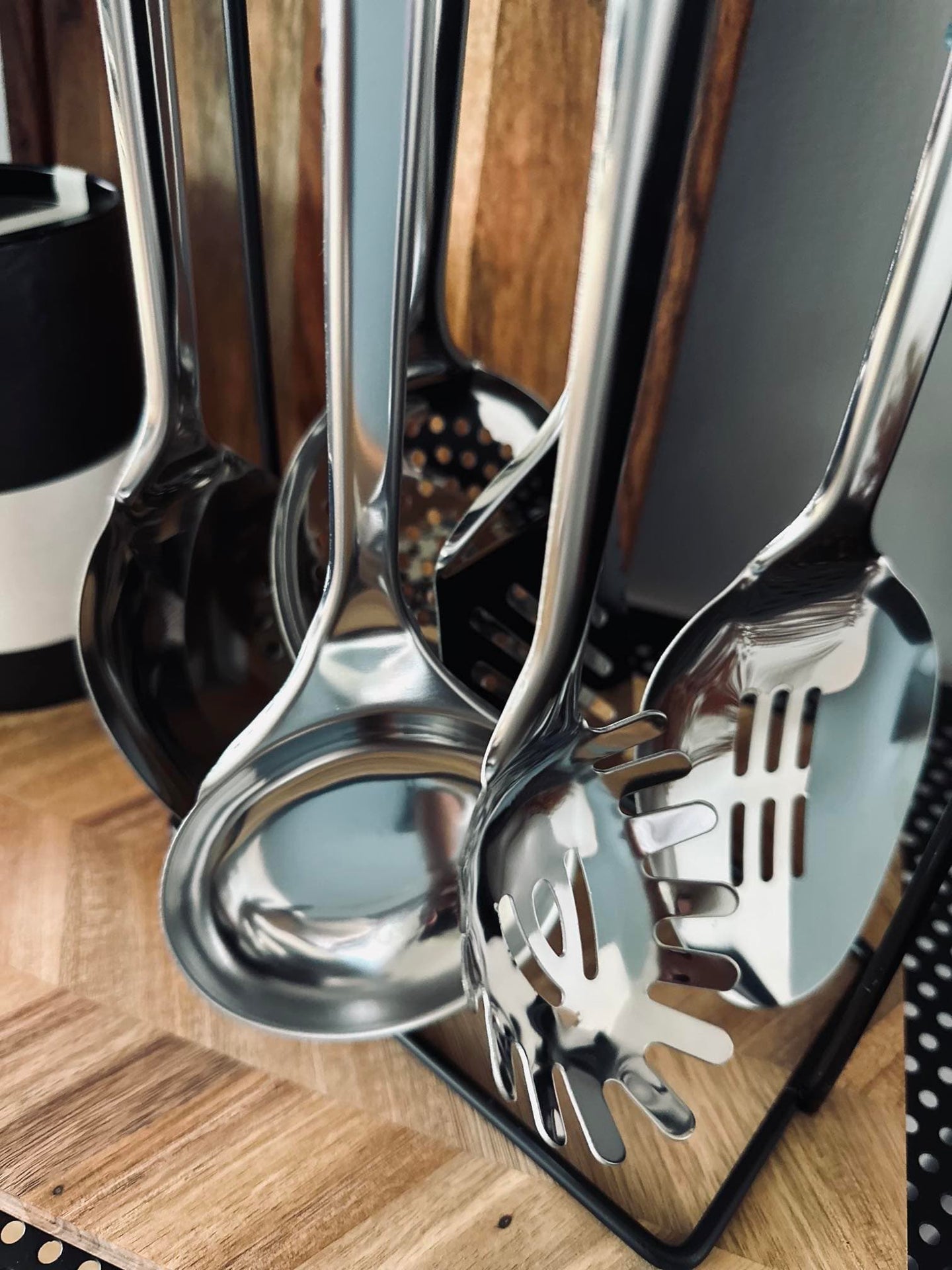 Køkkenredskaber ink ophæng - VIAMAJA.DK