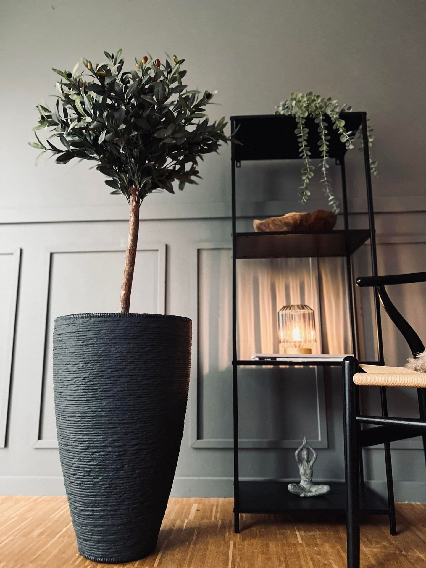 Krukke i plast - Vandret mønster - Koks H 60 cm - VIAMAJA.DK