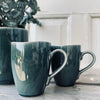 Mugg med handtag i stengods - Havsgrön