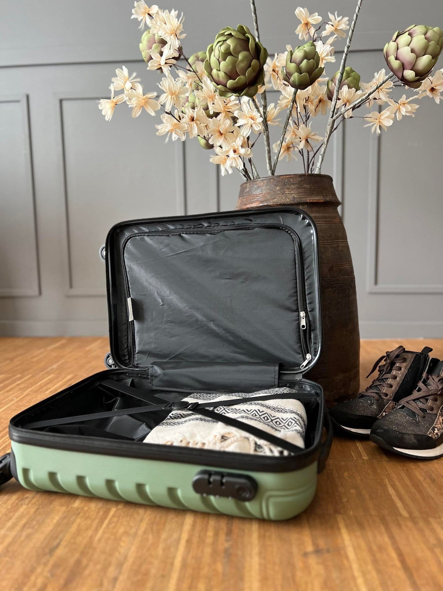 Kuffert - Grøn 28 liter - Kabine godkendt - VIAMAJA.DK