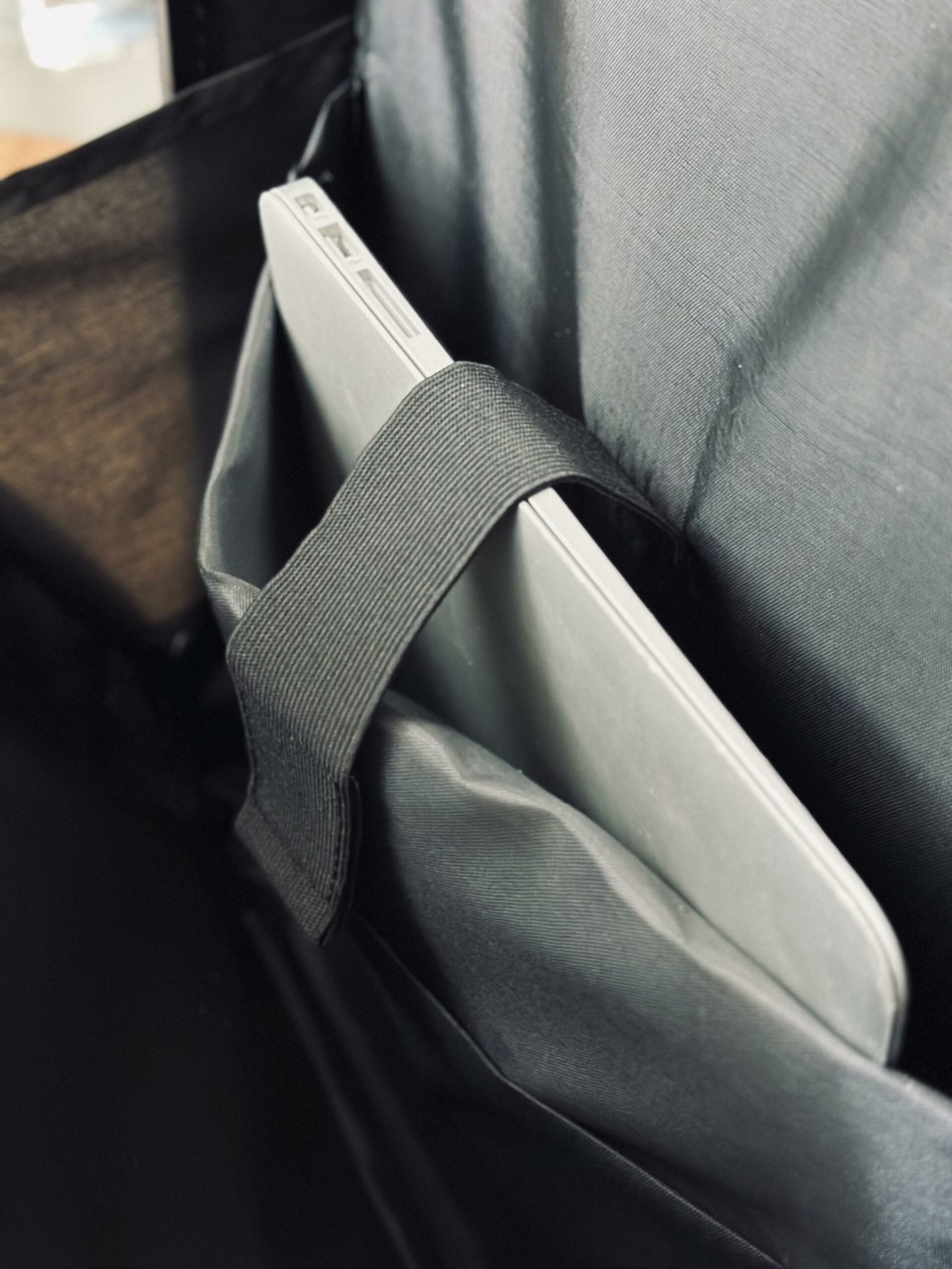 Kuffert med laptop rum – Dark grey - VIAMAJA.DK