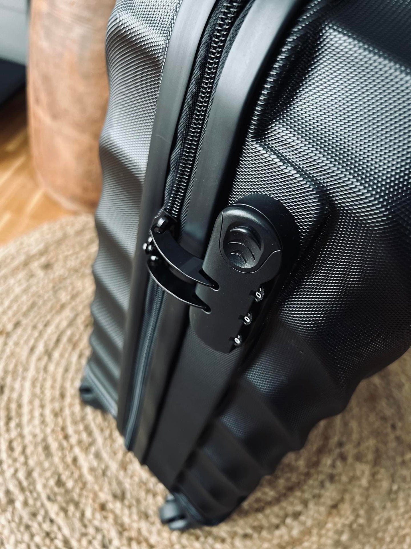 Kuffert small - ULTRA LET 34Liter - VIAMAJA.DK