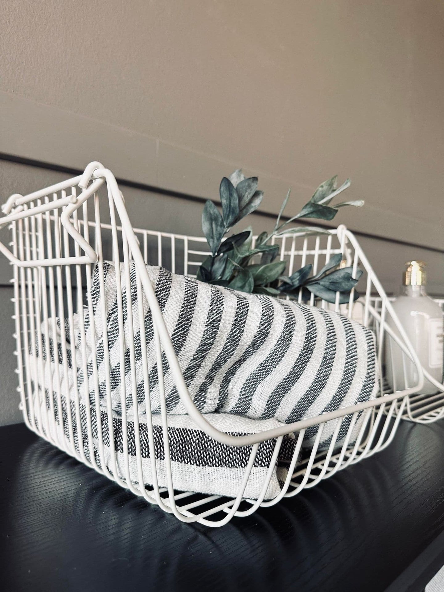 Kurv til opbevaring - Hvid stabelbar LARGE - VIAMAJA.DK