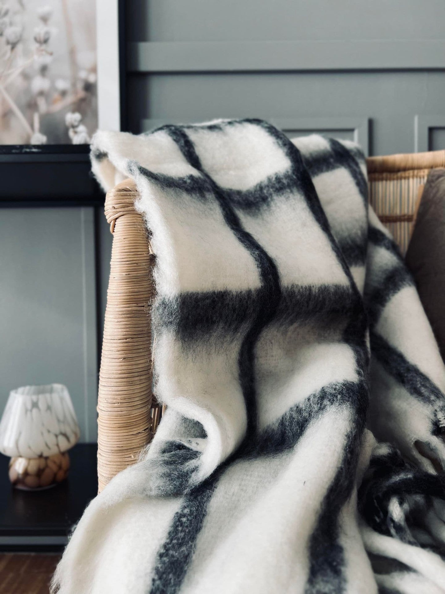 Lækker varm plaid - Grå tern - VIAMAJA.DK