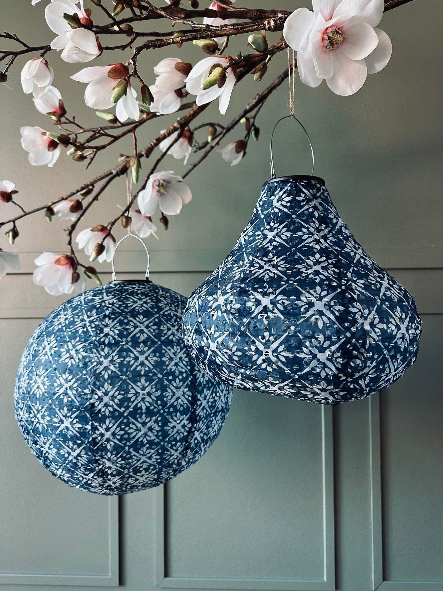 Lampe med solceller Pear – SUMMER BLUE - VIAMAJA.DK
