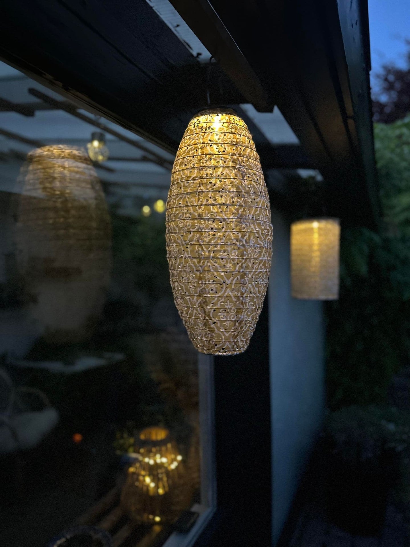 Lampe med solceller - SUMMER GOLD - VIAMAJA.DK