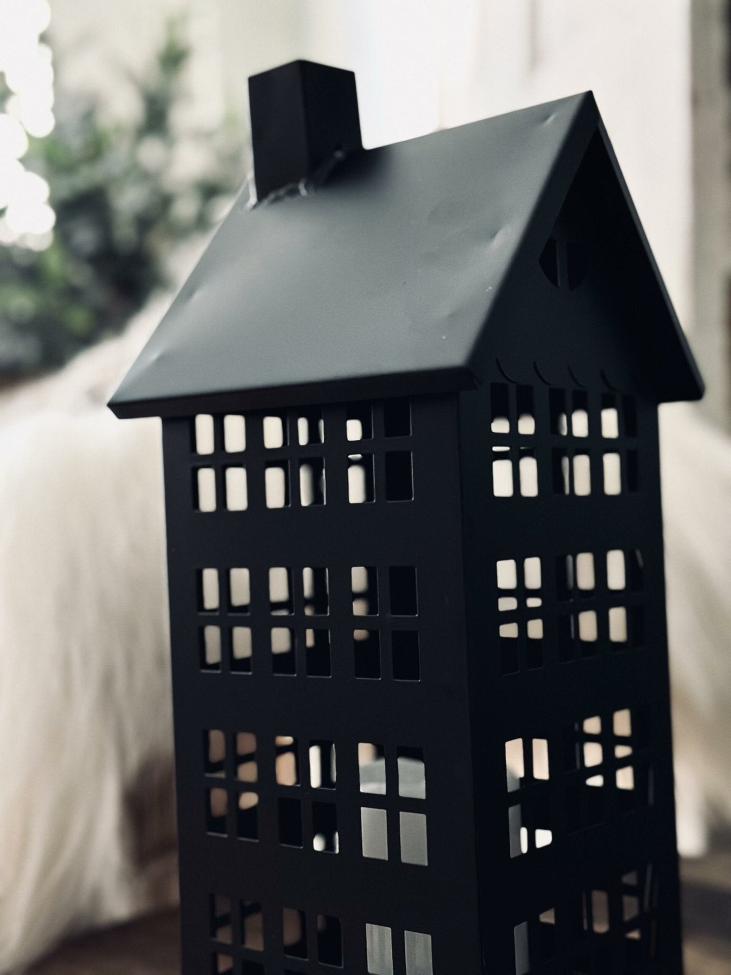 Lanterne hus m. Solceller – Stor - VIAMAJA.DK