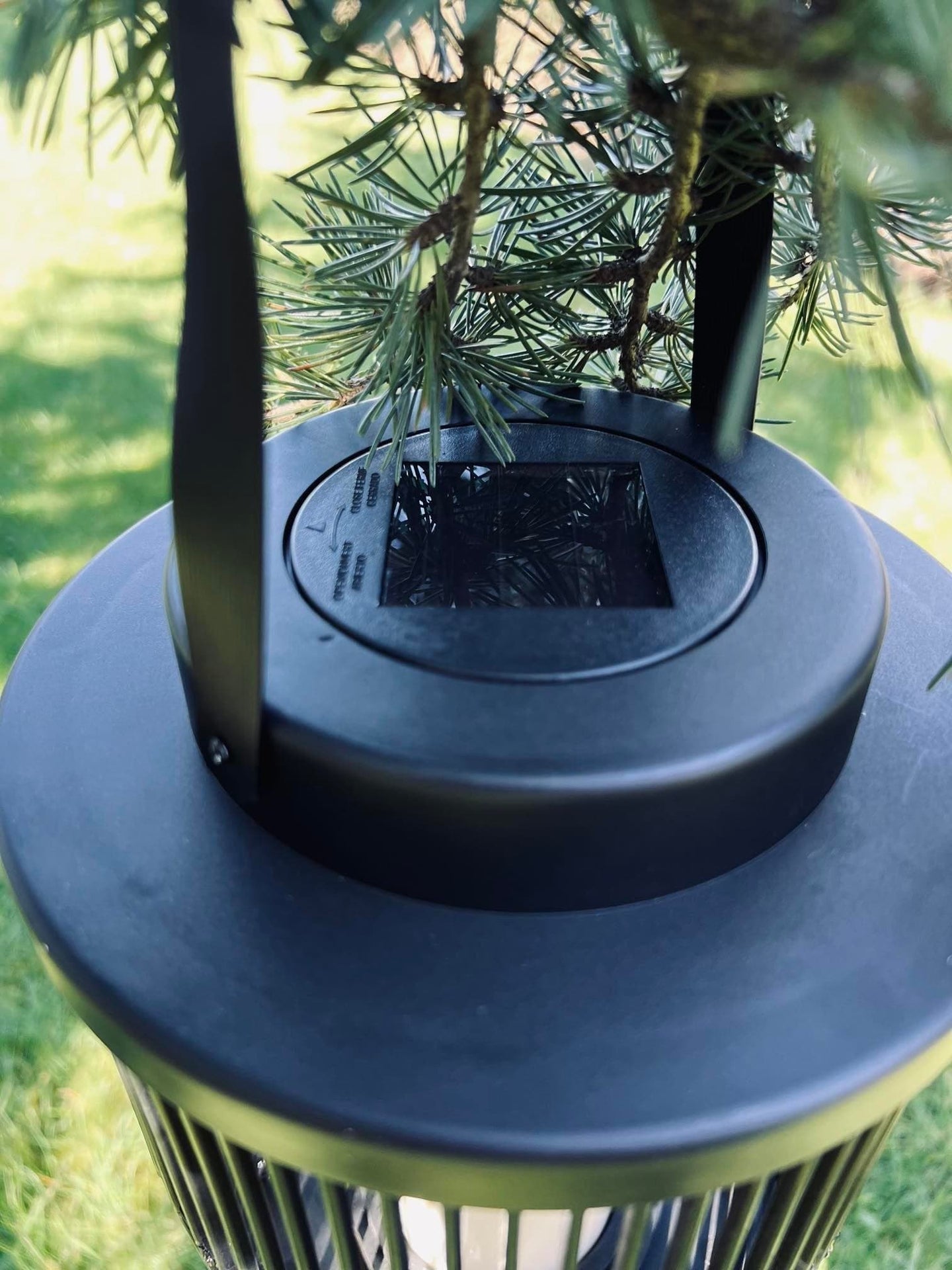 Lanterne med solceller - Black design - VIAMAJA.DK