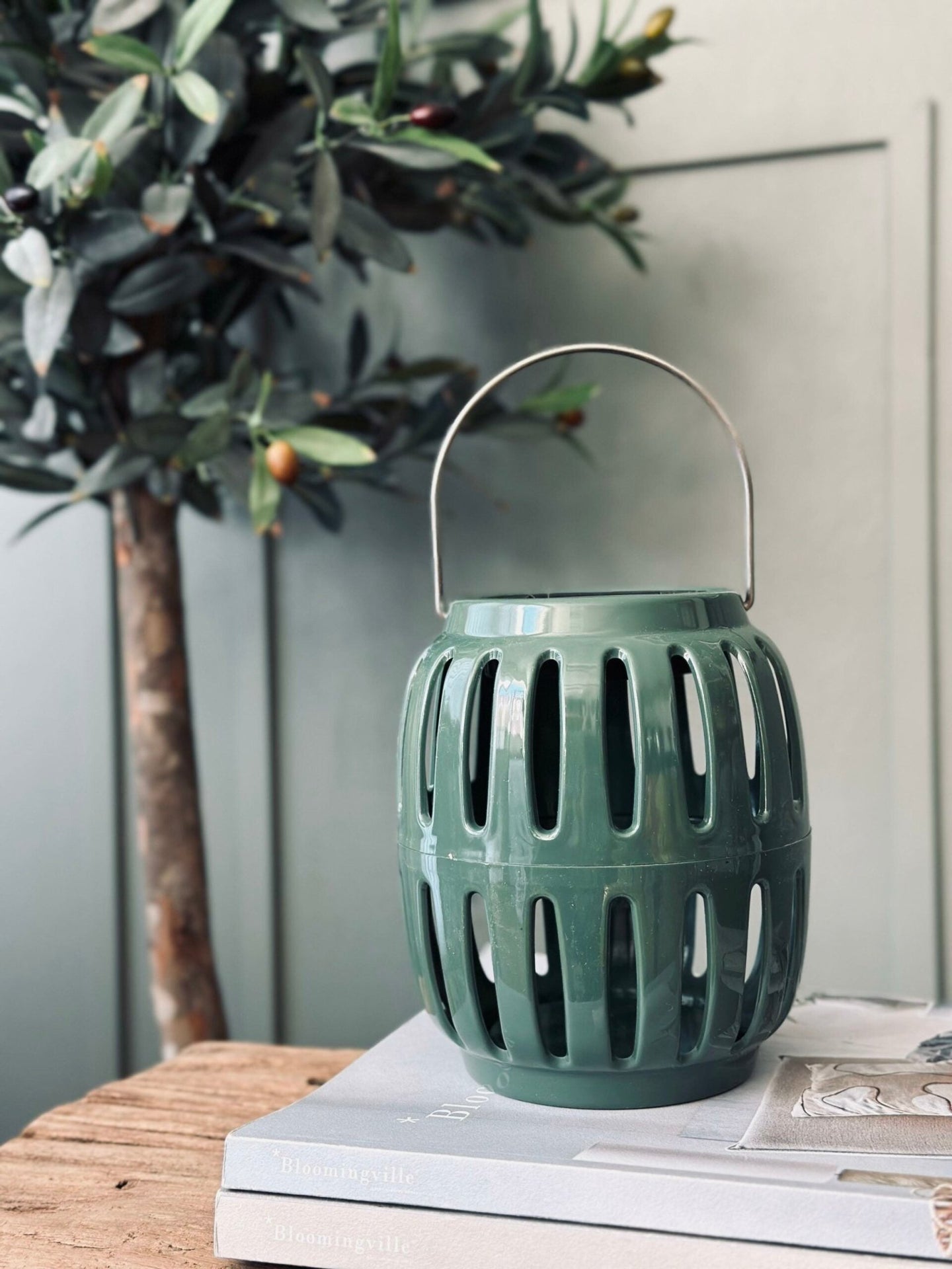 Lanterne med solceller - Green summer - VIAMAJA.DK