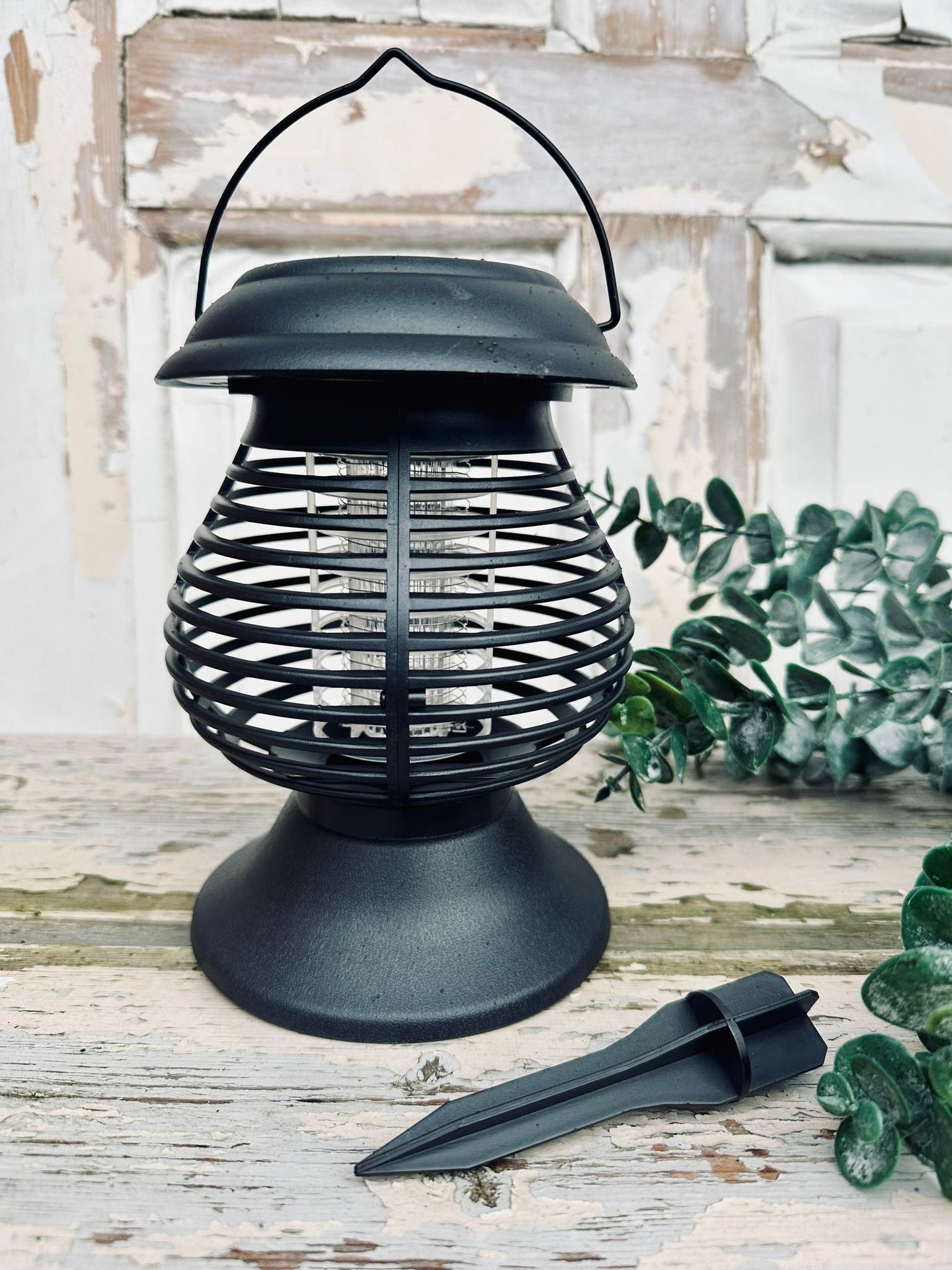 Lanterne med solceller - Myggedræber - VIAMAJA.DK