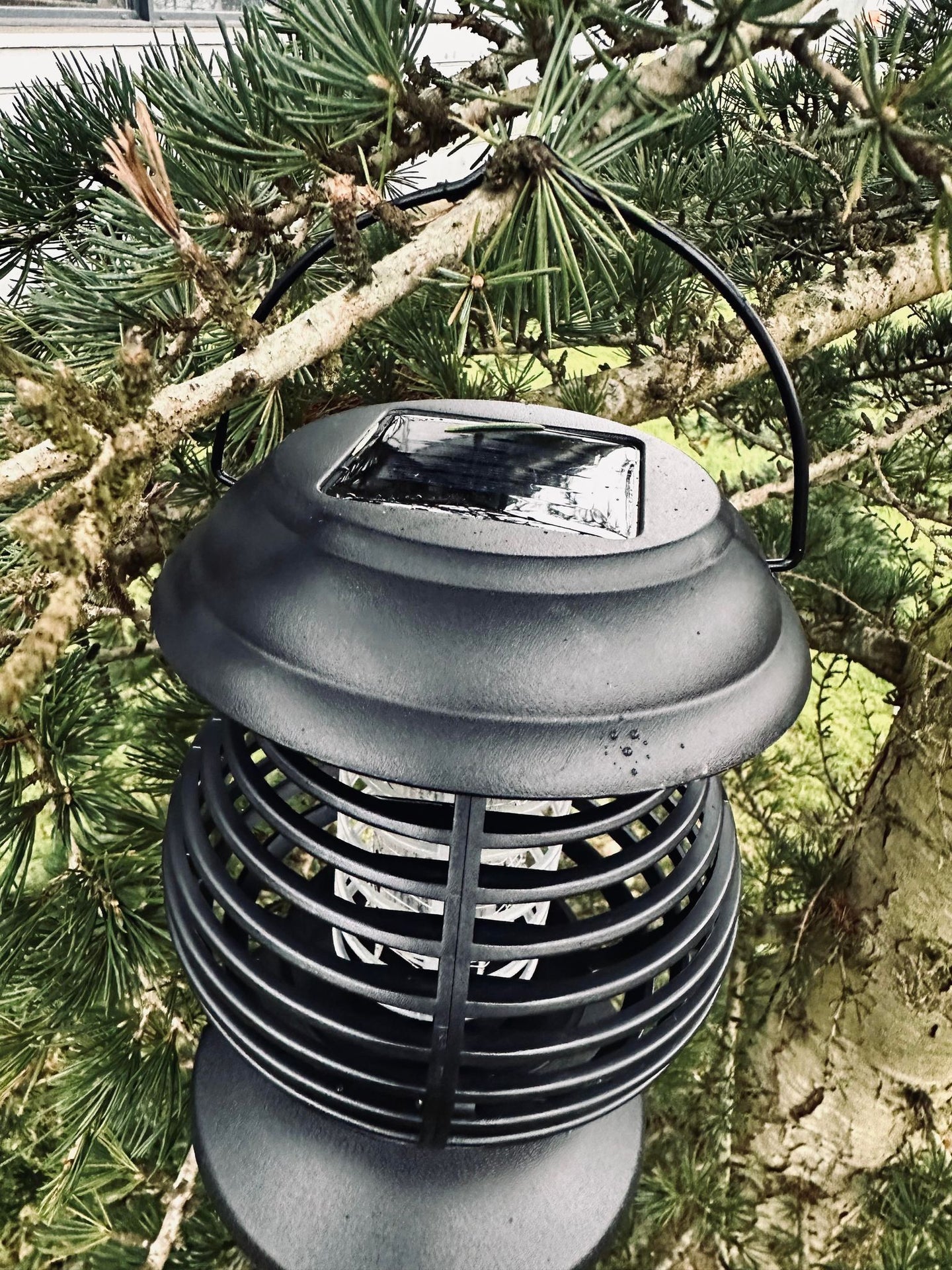 Lanterne med solceller - Myggedræber - VIAMAJA.DK