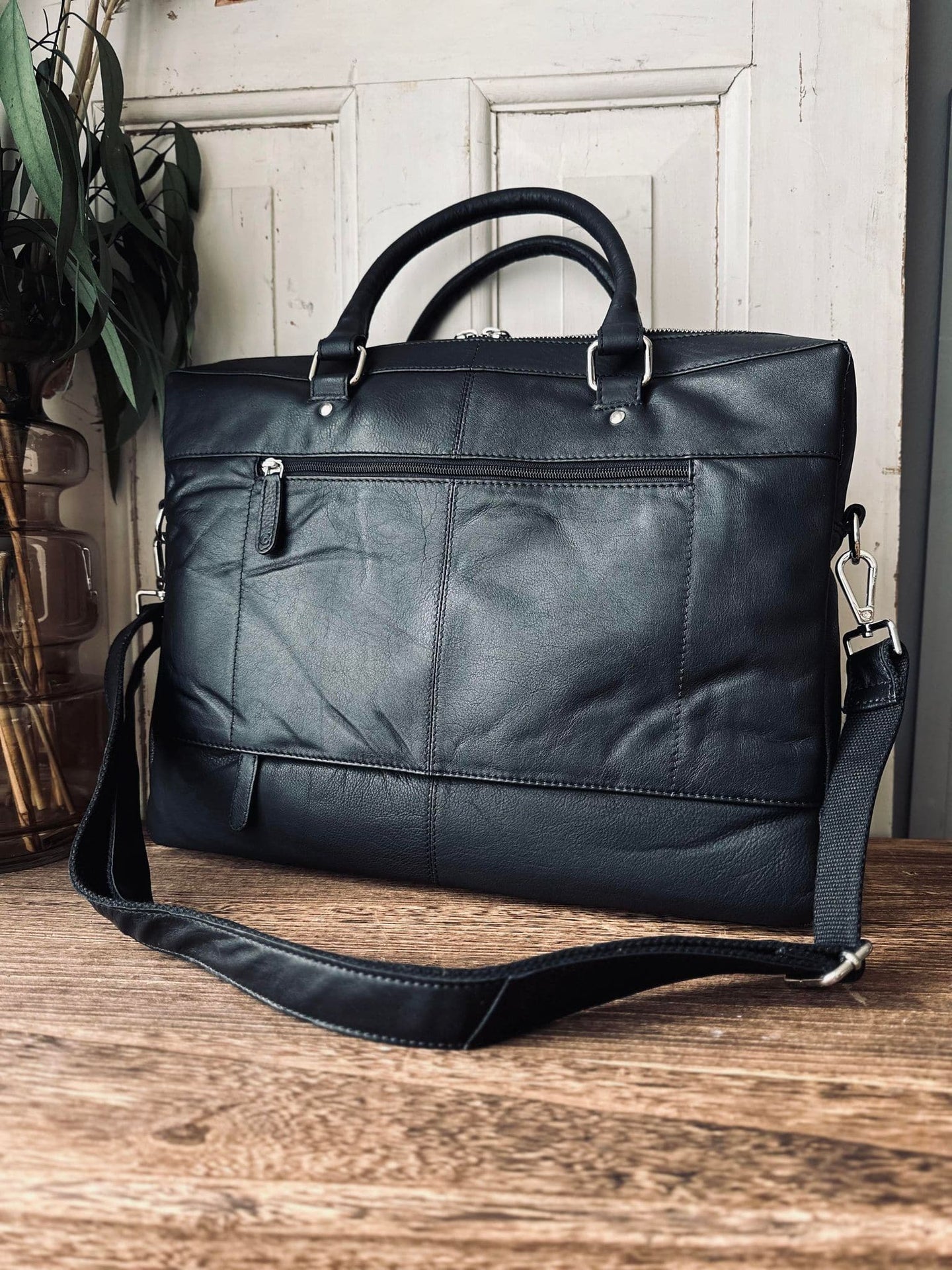 Laptop / arbejdstaske Maisy - Sort skind - VIAMAJA.DK