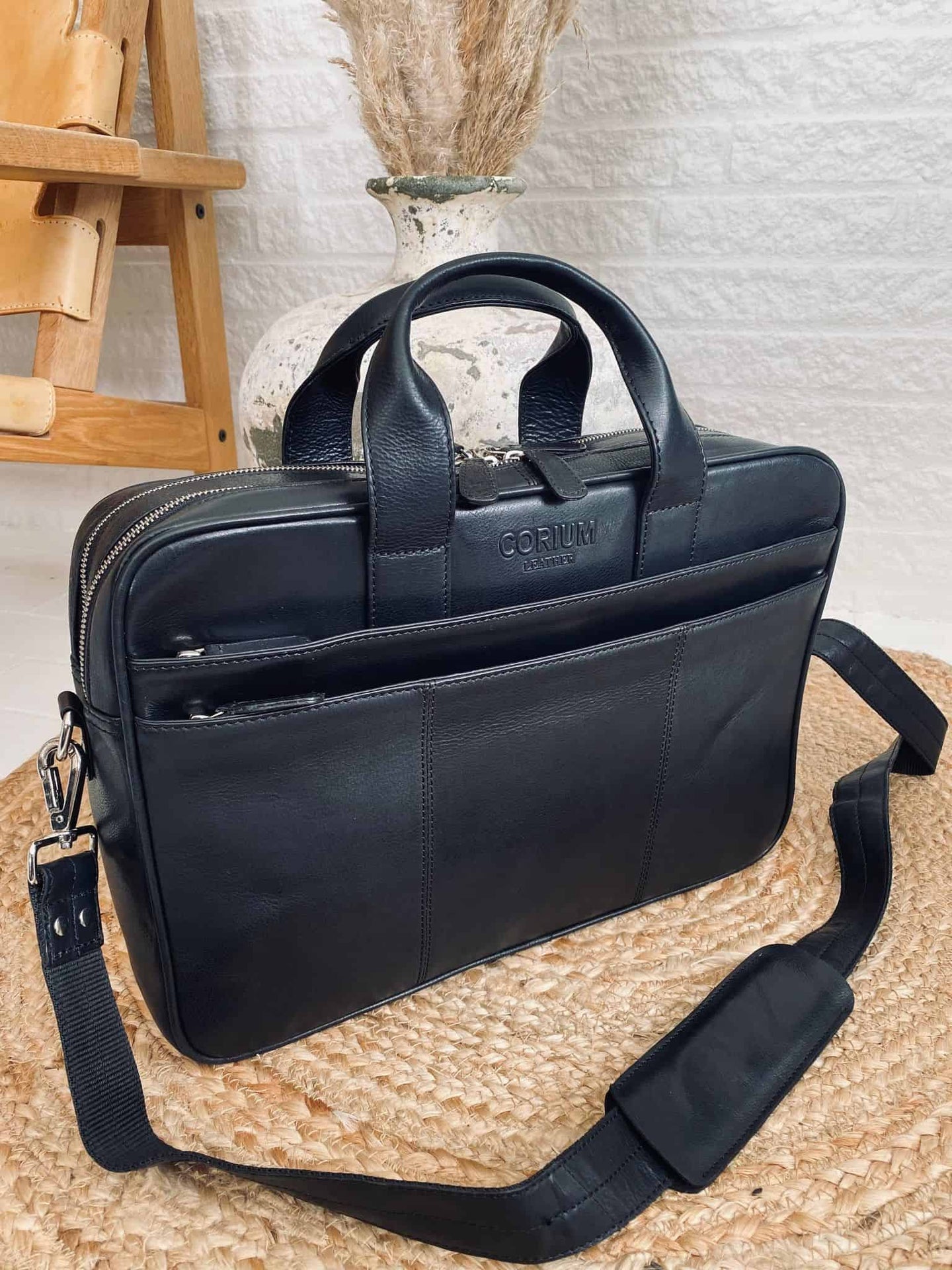 Laptop Taske MELLO – Sort skind - VIAMAJA.DK