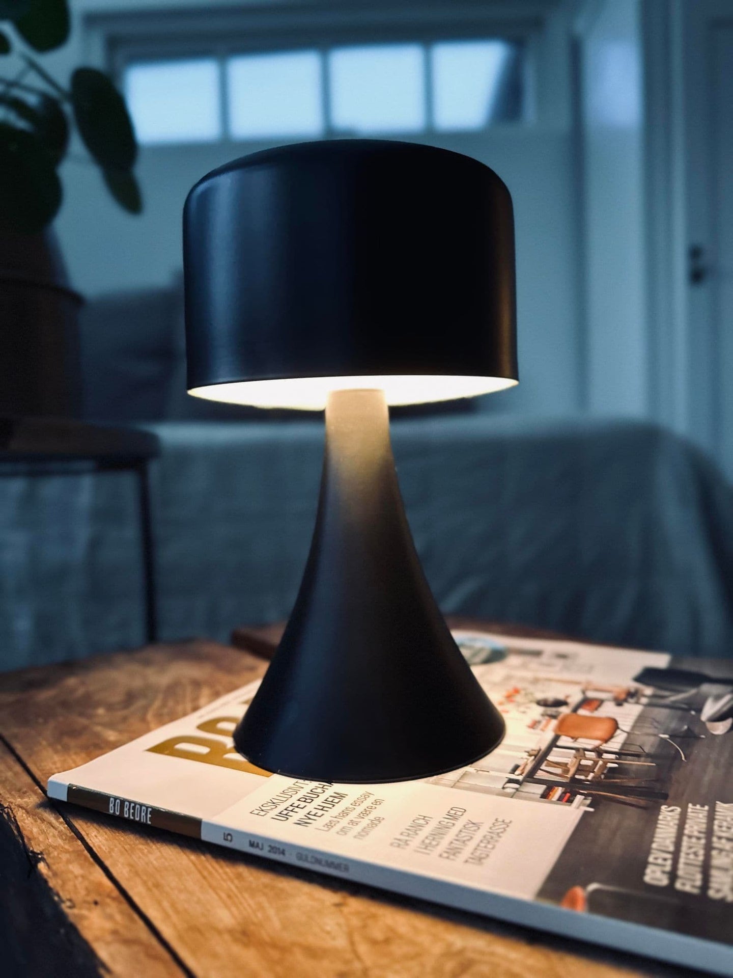 LED Bordlampe Black - VIAMAJA.DK