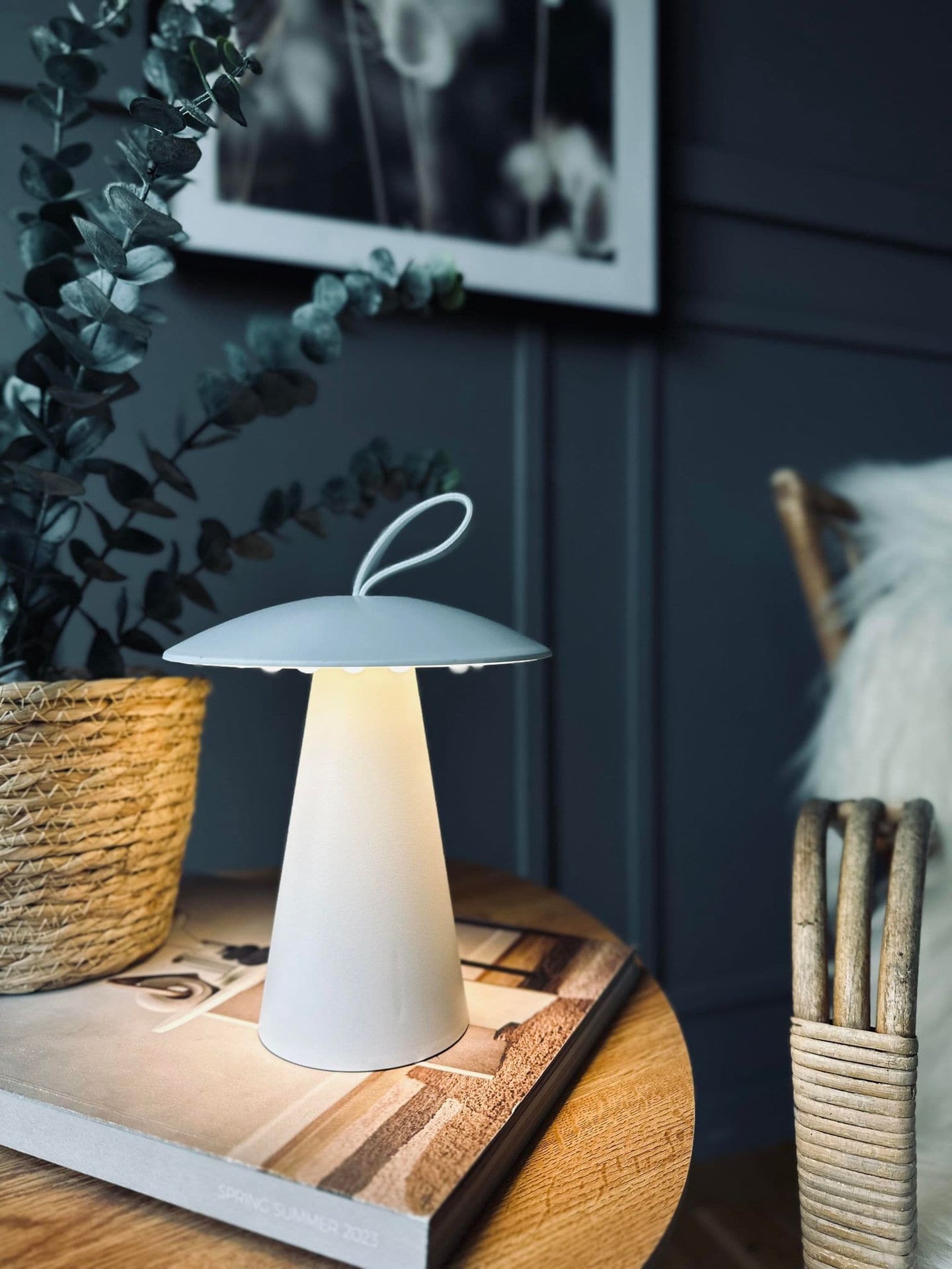 LED Bordlampe genopladelig – Hvid - VIAMAJA.DK