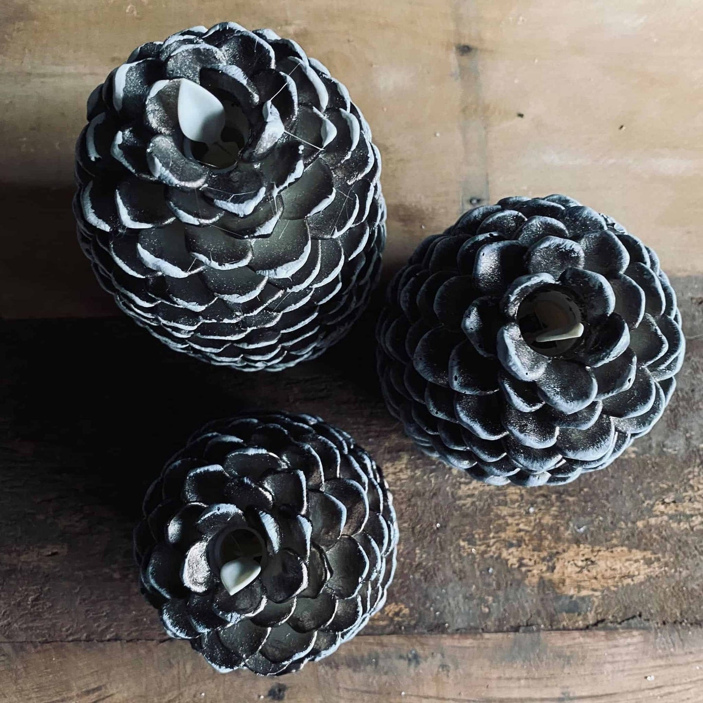 LED Kogler i 3 størrelser - ink fjernbetjening - VIAMAJA.DK