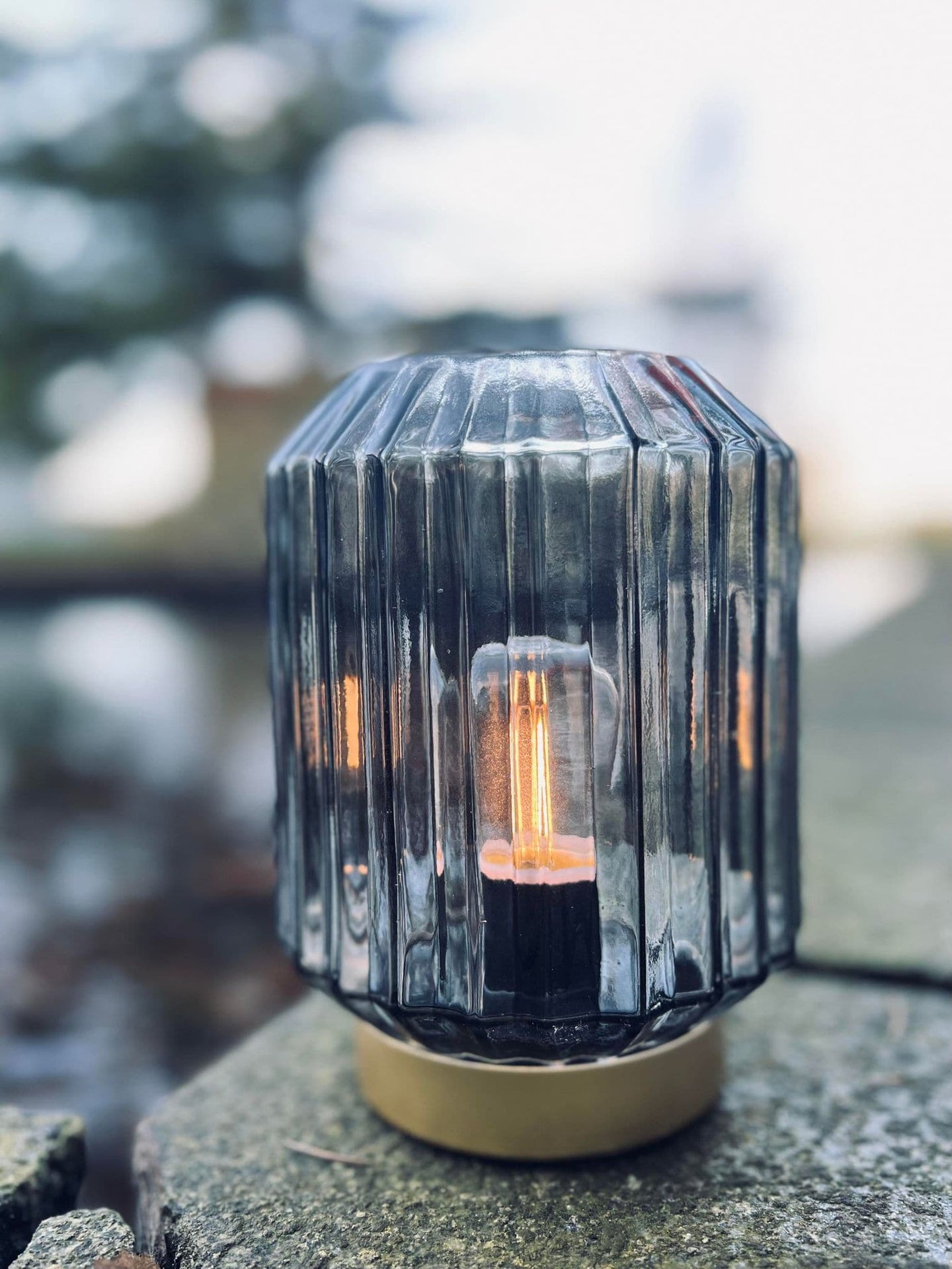 LED Lampe i røgfarvet glas - 2. Sortering - VIAMAJA.DK