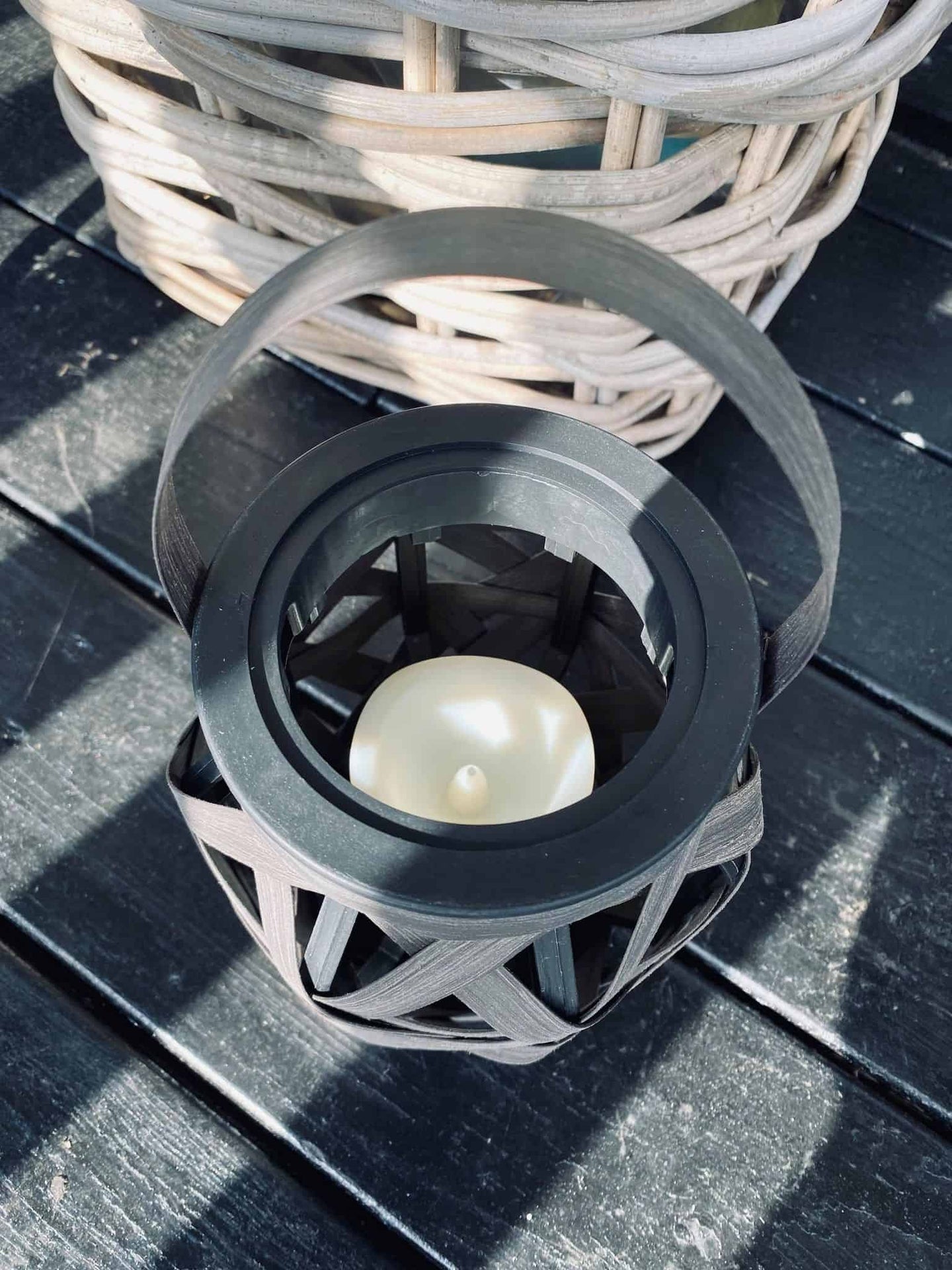 LED Lanterne med vokslys og timer - VIAMAJA.DK