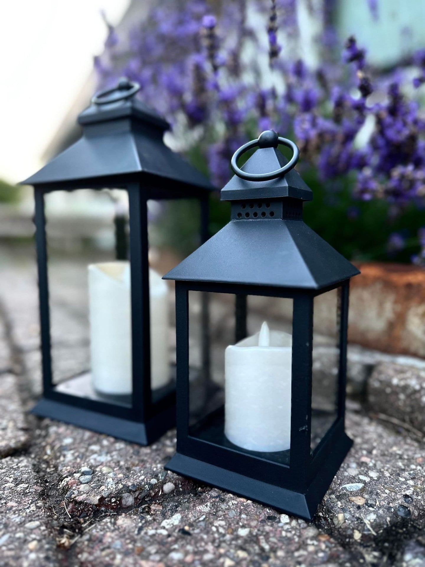 LED Lanterner med bloklys og timer - Sæt af 2 stk - VIAMAJA.DK