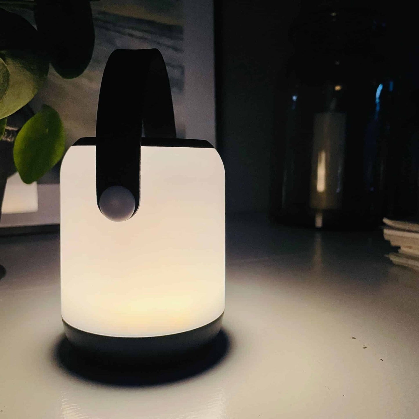 LED-beröringslykta med rem - VIAMAJA.DK