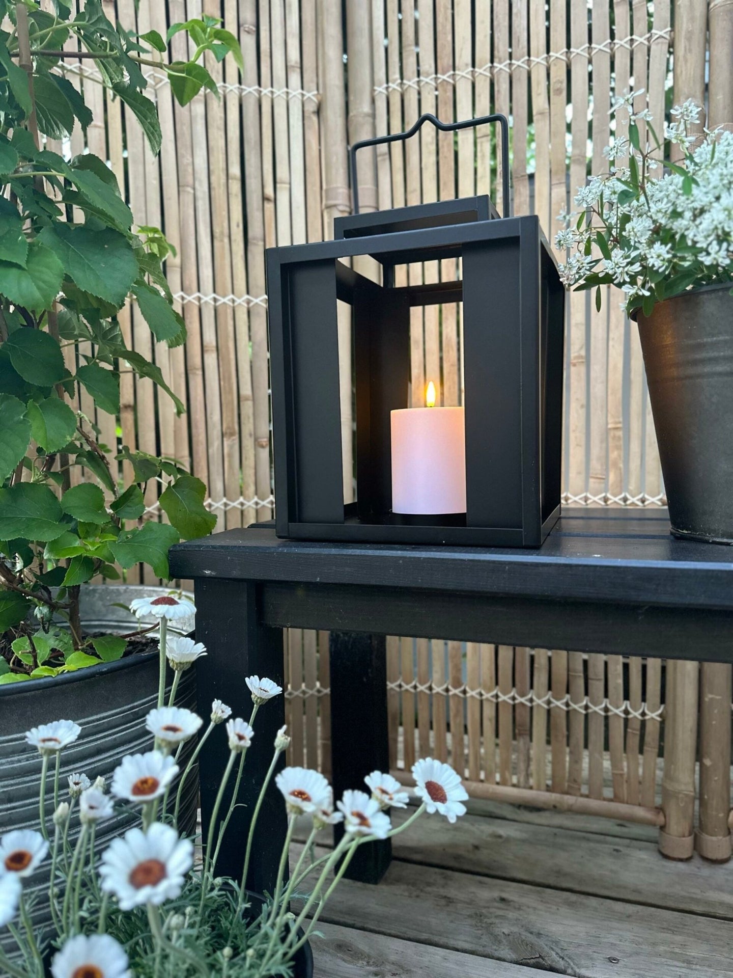 LED Udendørs lanterne med bloklys - VIAMAJA.DK