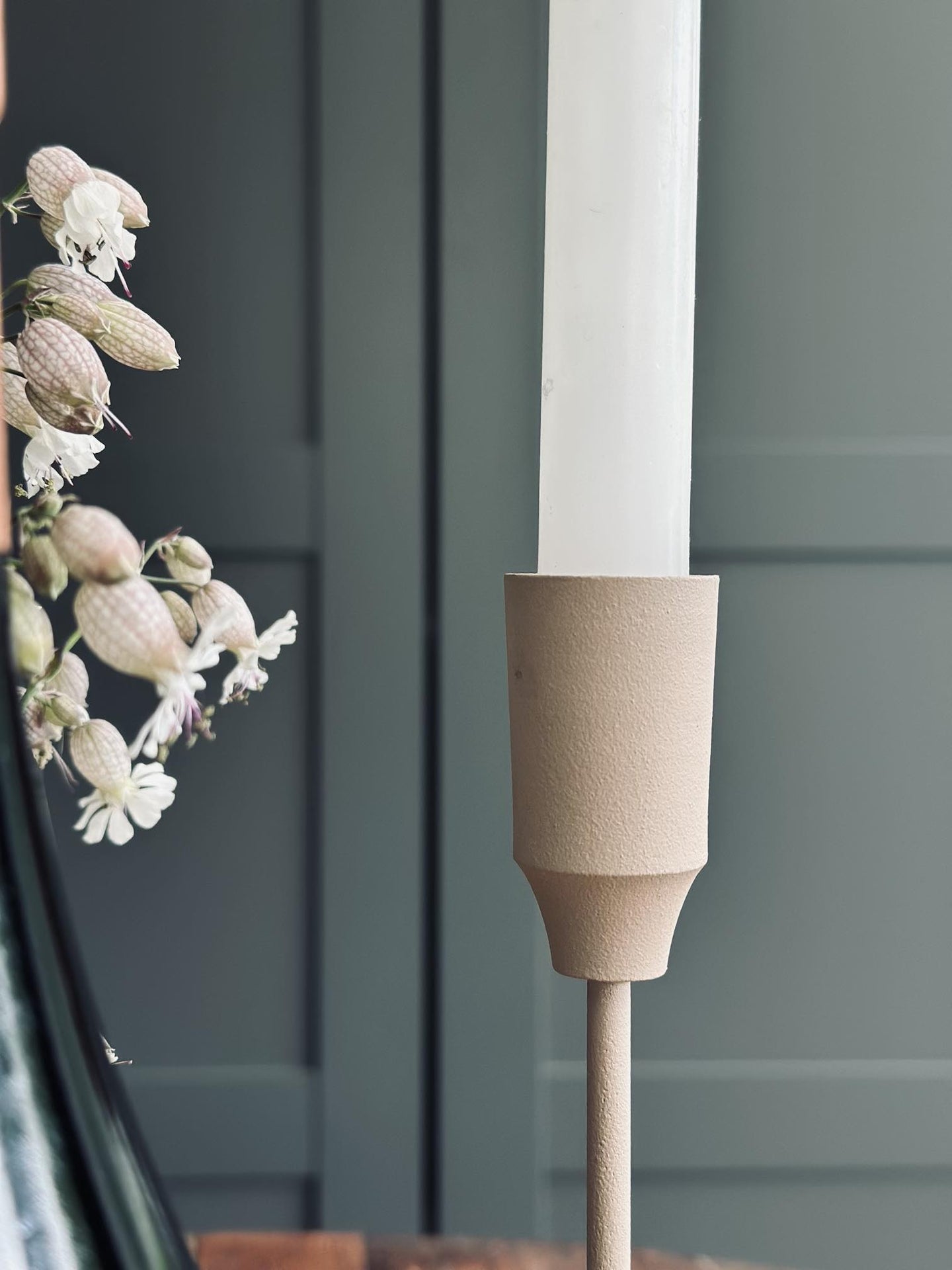 Lysestage – Dark Beige 24cm - VIAMAJA.DK