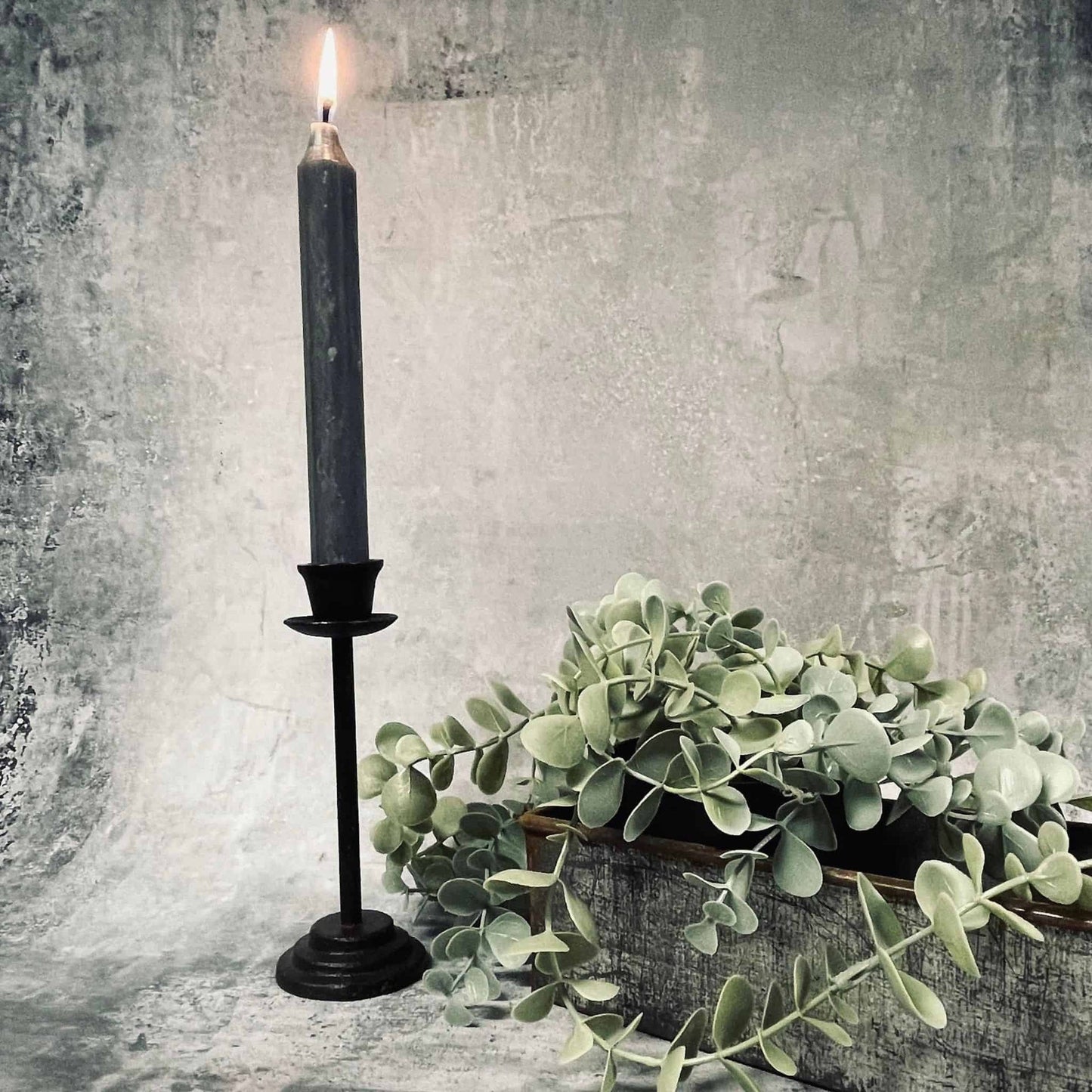 Lysestage Indisk Sort jern - VIAMAJA.DK