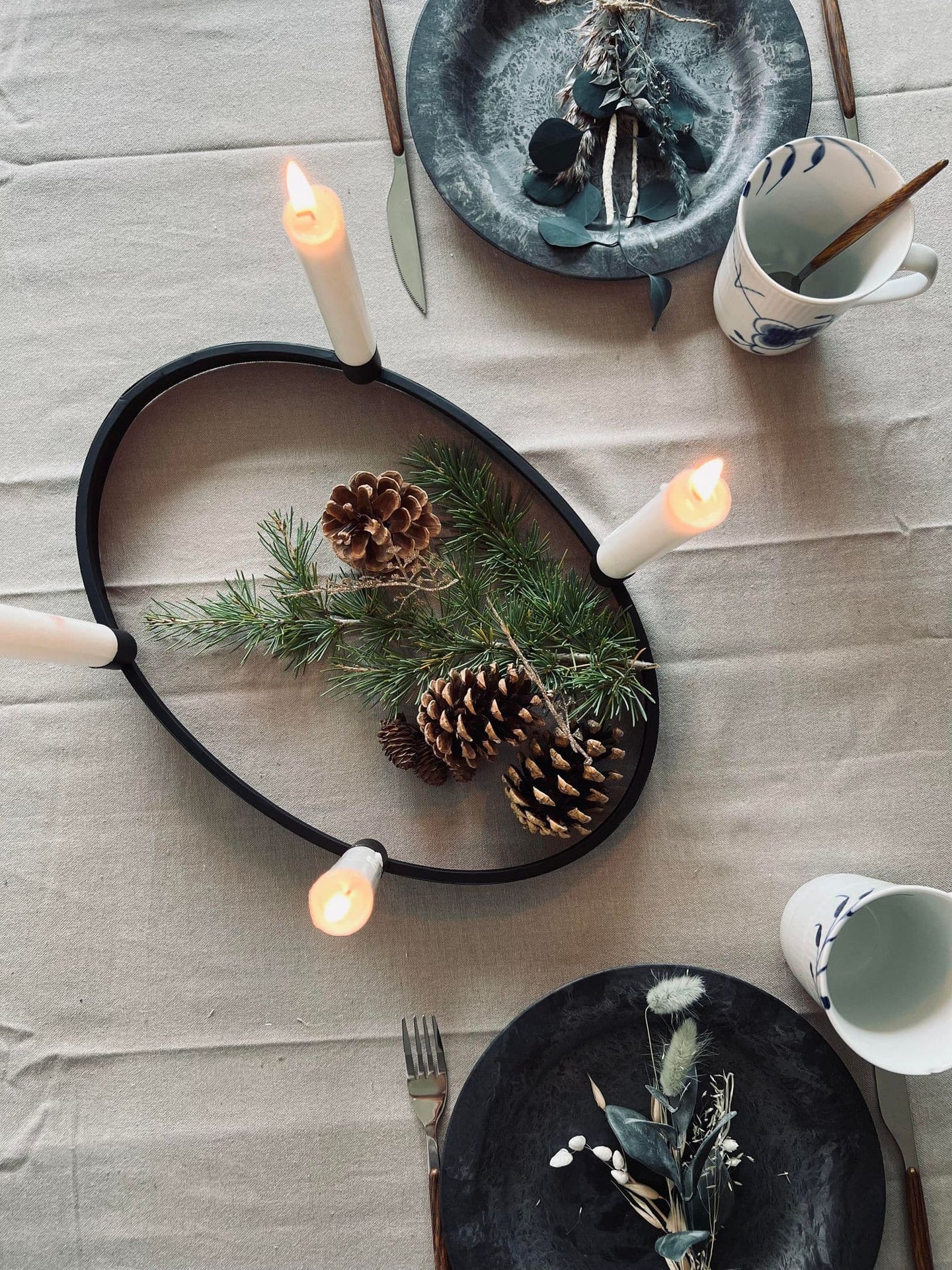 Lysestage til 4 lys - Sort jern - VIAMAJA.DK