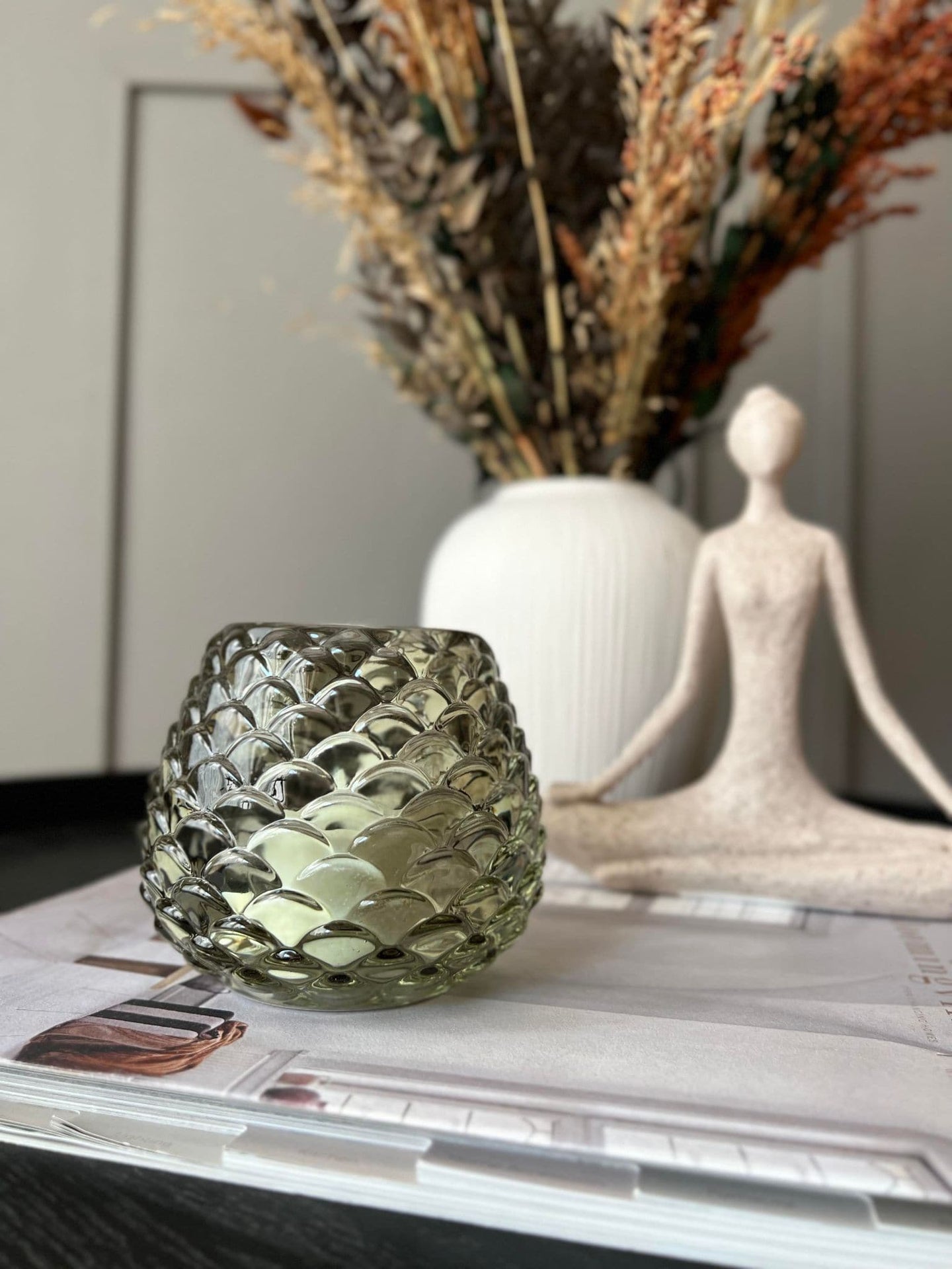 Lysestage til fyrfadslys - Grøn kogle xl - VIAMAJA.DK