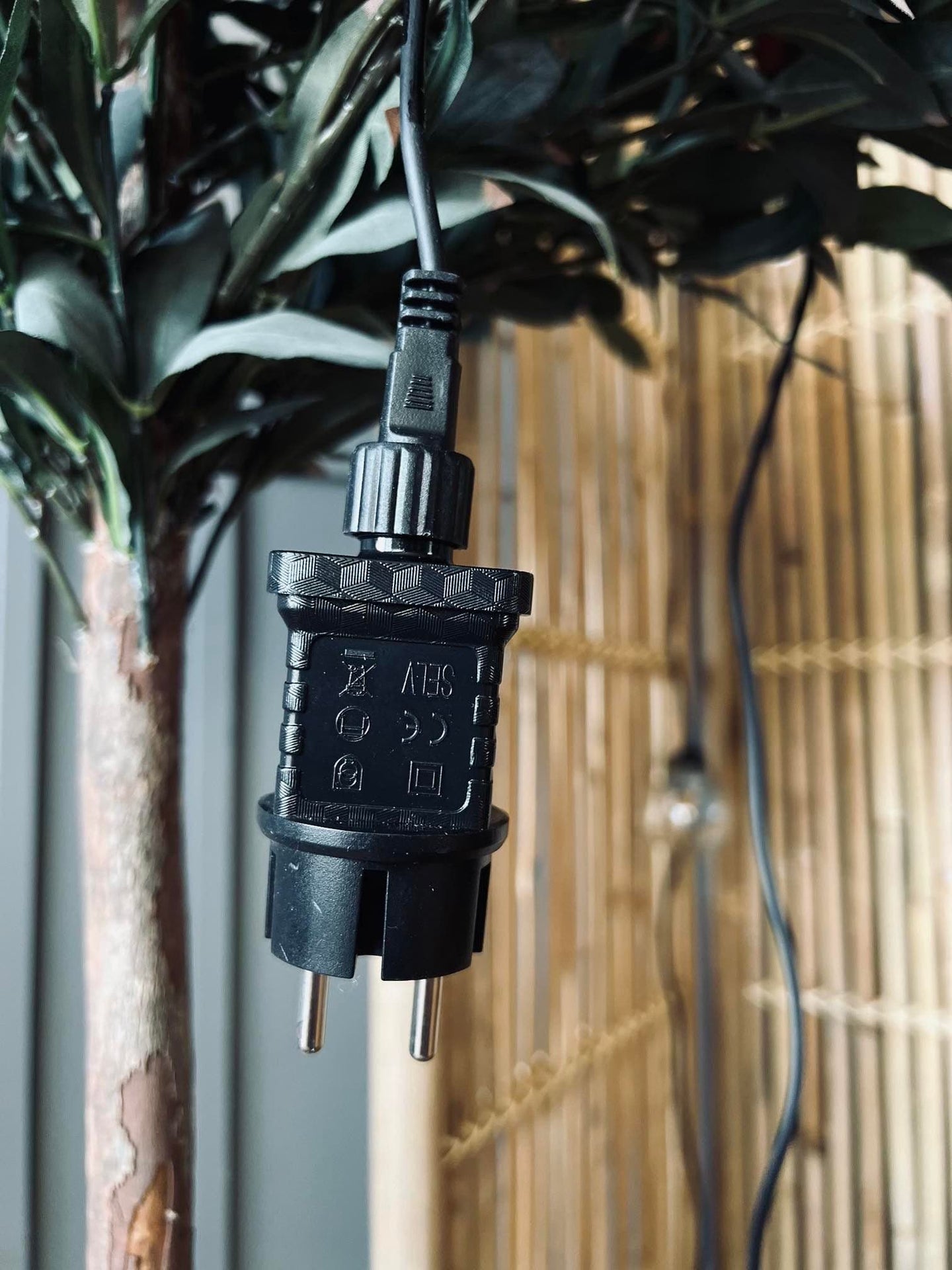 Lyskæde LED varm hvid - Kan forlænges - Godkendt til ude - VIAMAJA