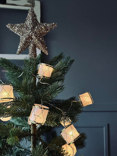 Lyskæde med trommer - timerfunktion - VIAMAJA.DK