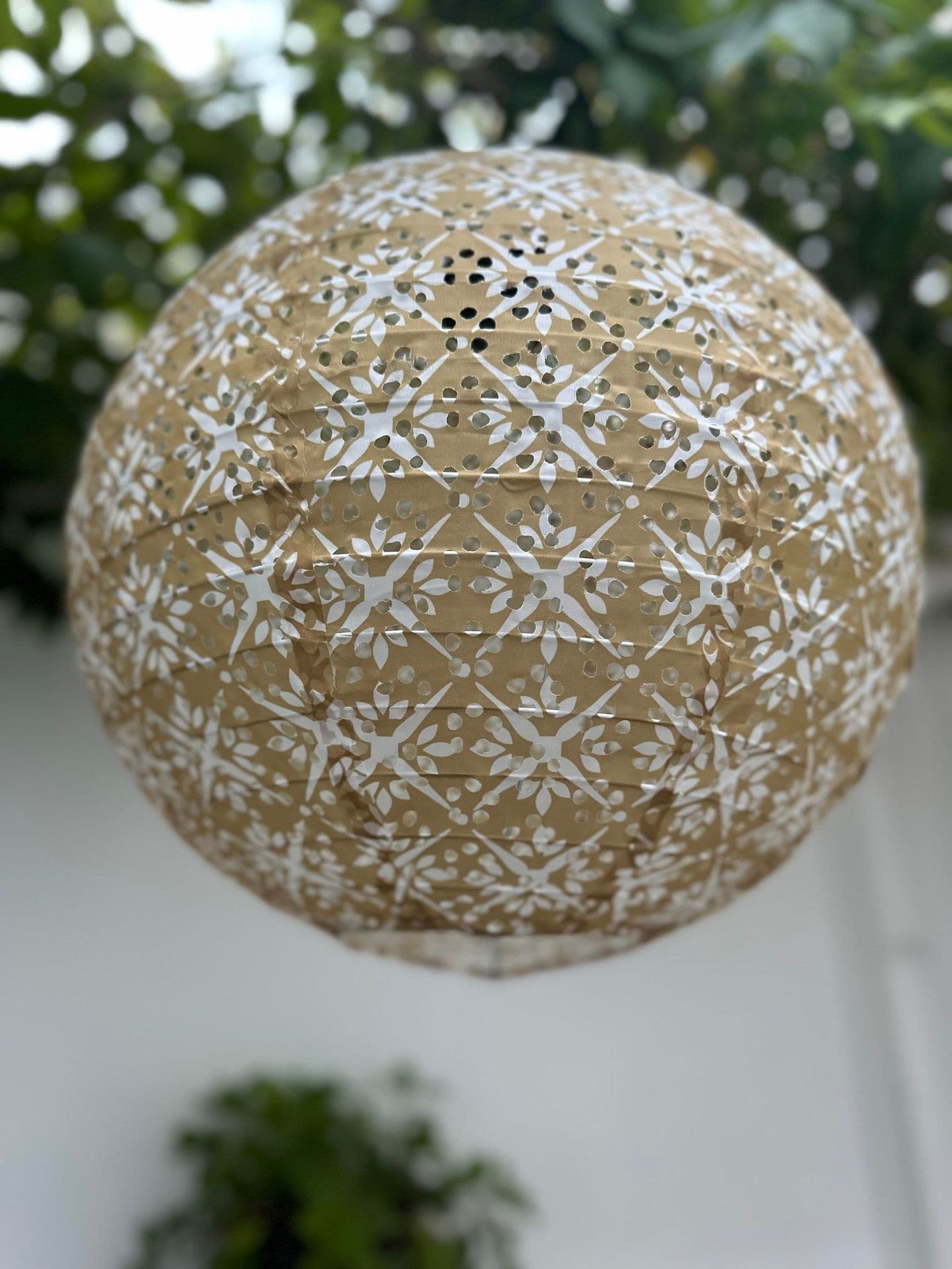 Lyskugle med solceller - SUMMER GOLD - VIAMAJA.DK