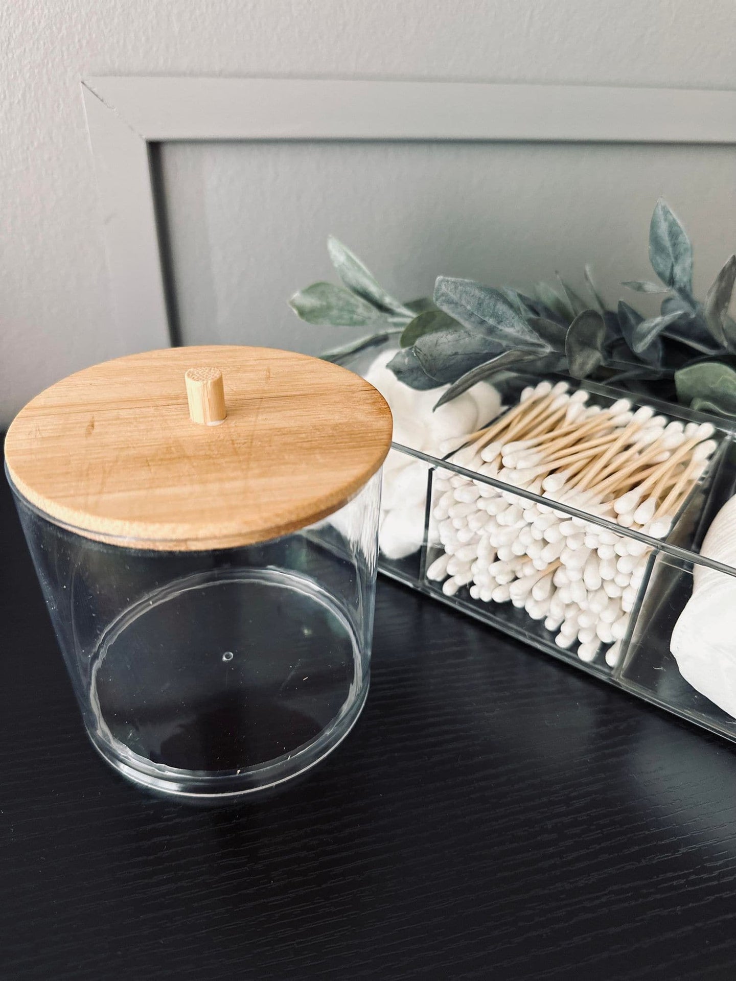Makeup organizer - Akryl og bambus - VIAMAJA.DK