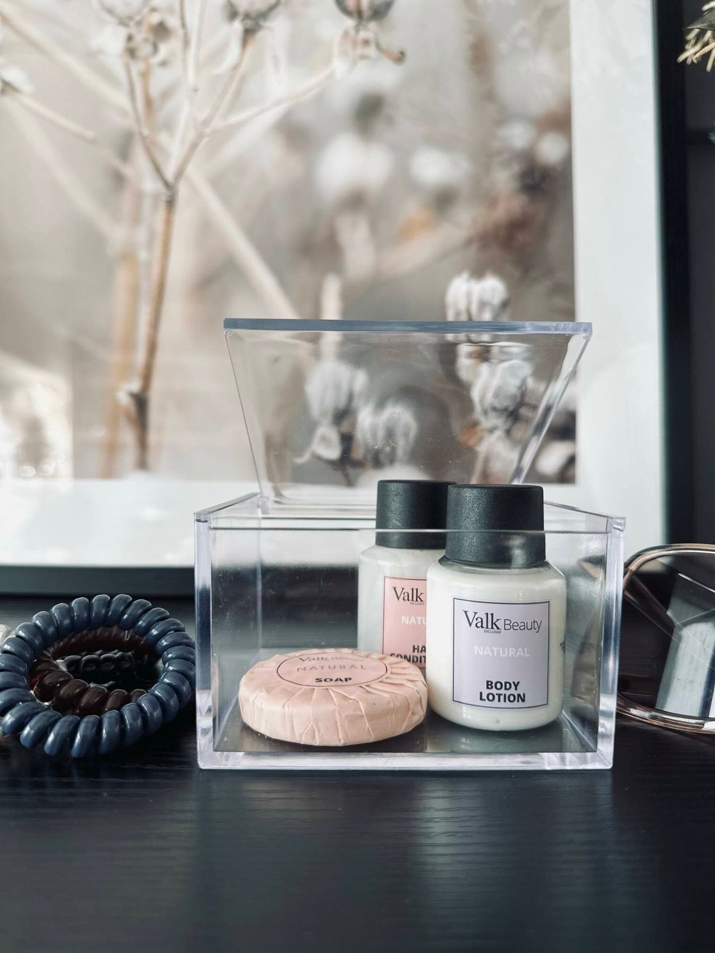 Makeup organizer i akryl - Box med låg - VIAMAJA.DK