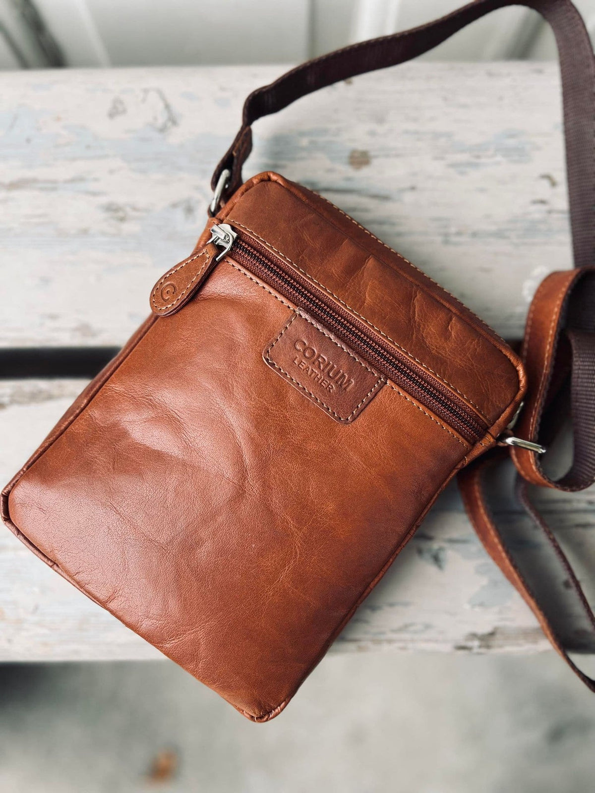 Mobiltaske / Crossover – Cognac Daily - VIAMAJA.DK