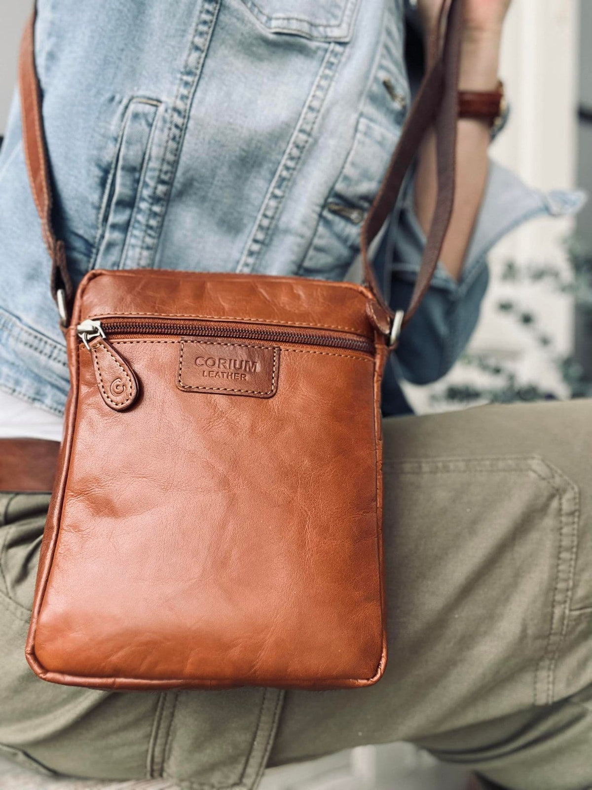 Mobiltaske / Crossover – Cognac Daily - VIAMAJA.DK