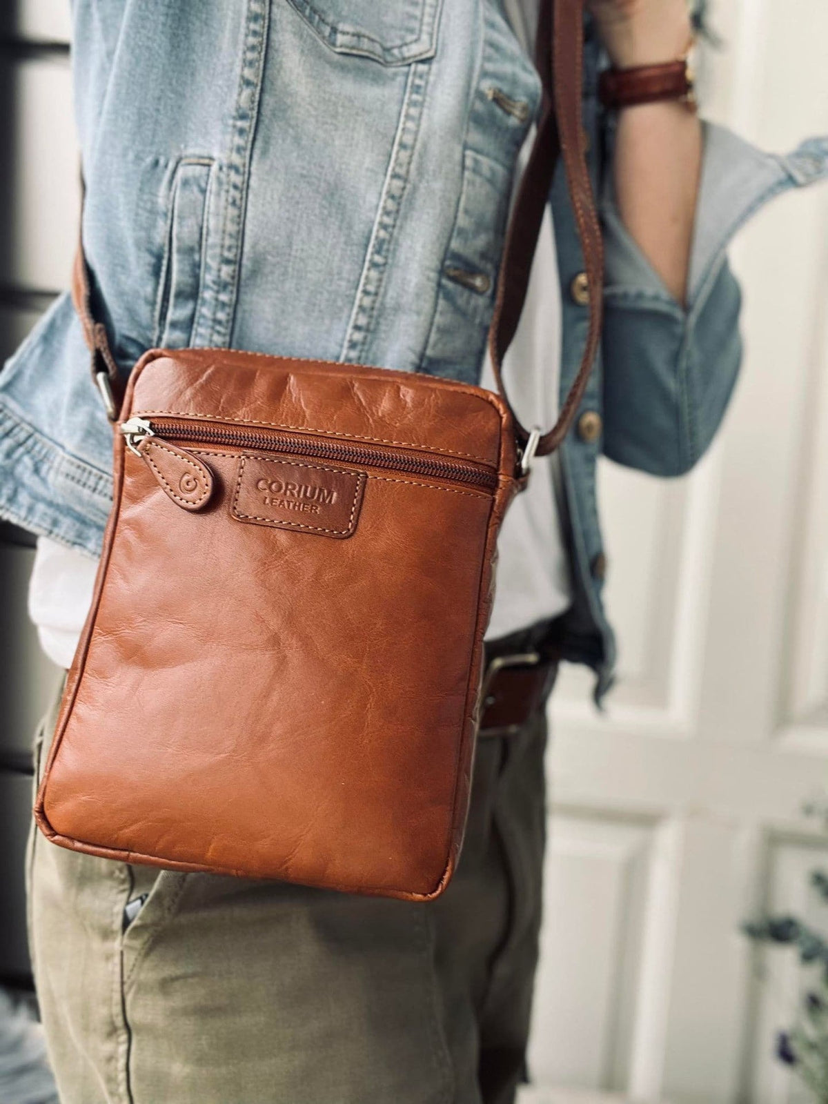 Mobiltaske / Crossover – Cognac Daily - VIAMAJA.DK